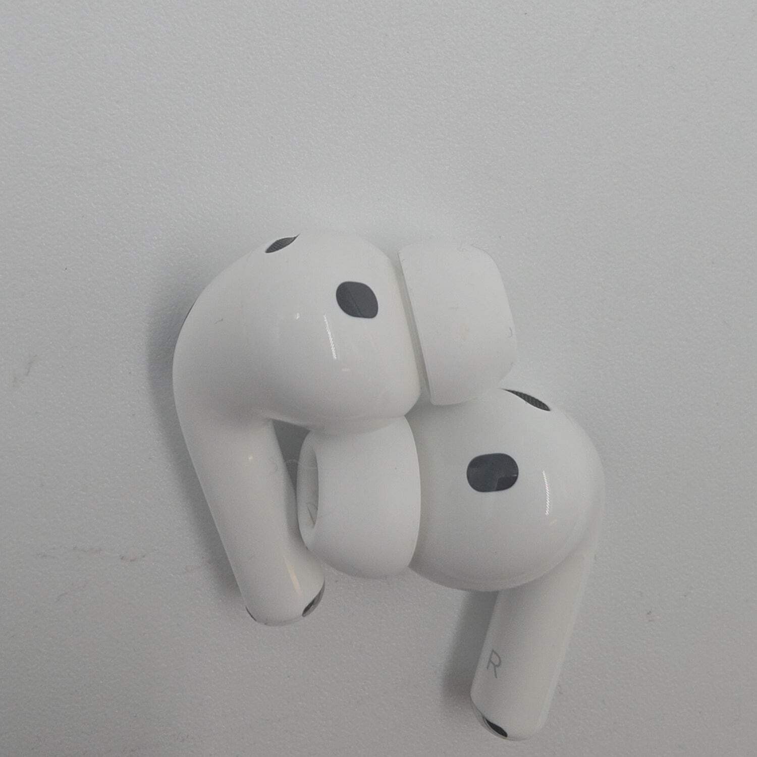 Apple AirPods Pro 3rd Gen with MagSafe Charging Case A3122 A3064 A3063 MFHP4LL/A
