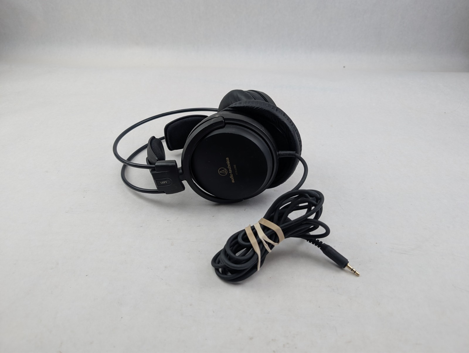 Audio-Technica ATH-A550Z High-Fidelity Art Monitor Headphones
