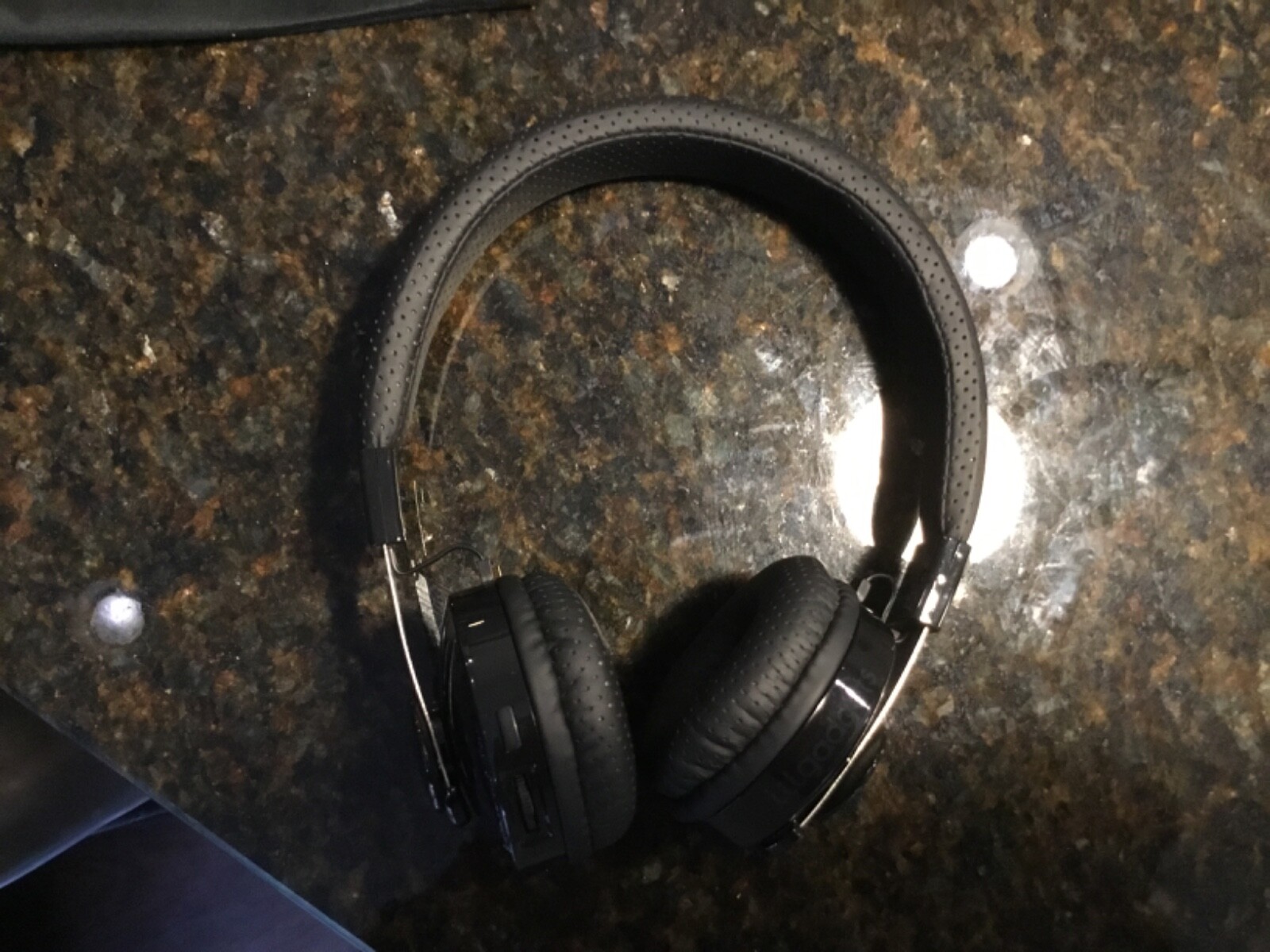 LilGadgets Untangled Pro Wireless Bluetooh Black, On-Ear Kids Headphones