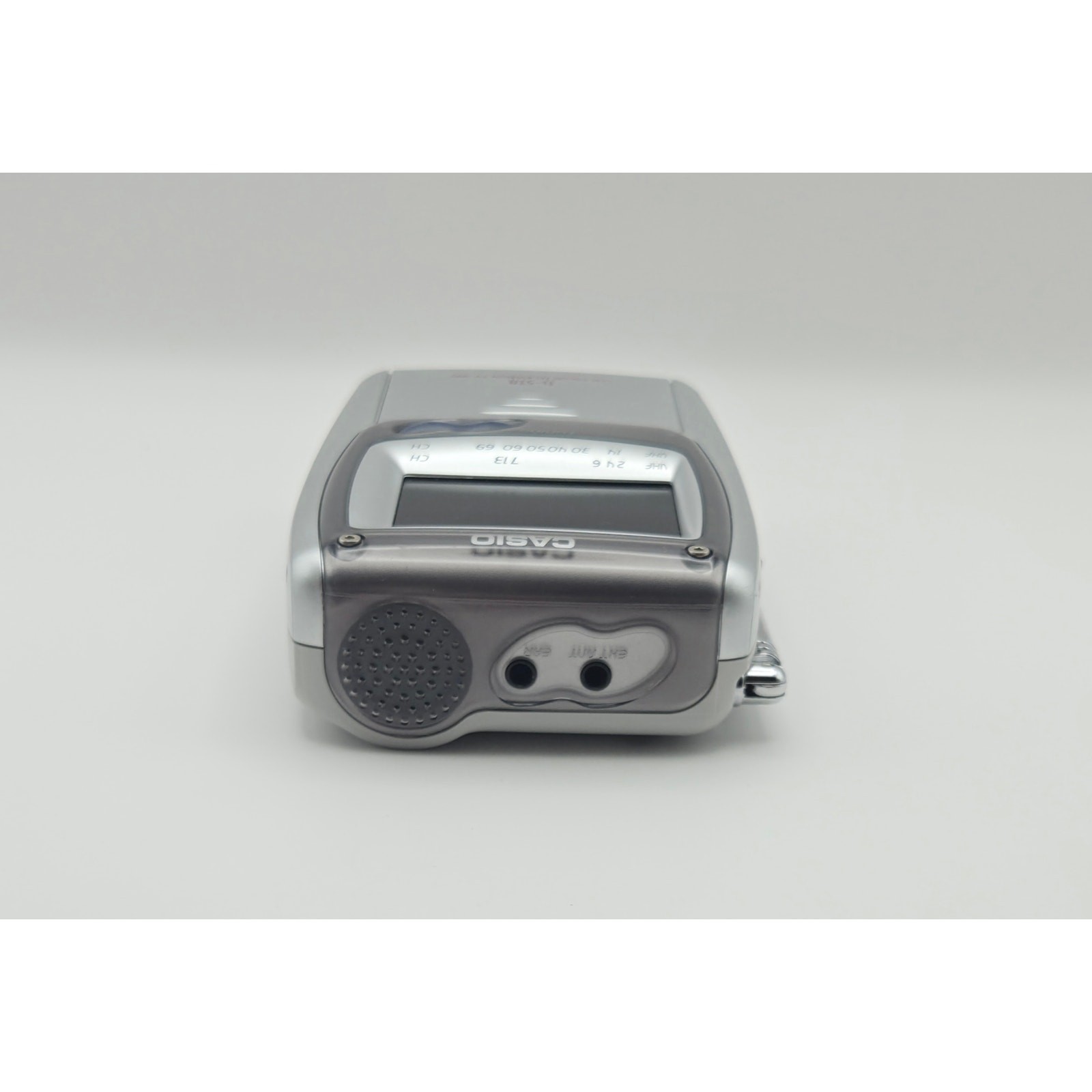 Casio TV-990B Ti-STN LCD Color Portable Pocket TV Analog Tested Powers On