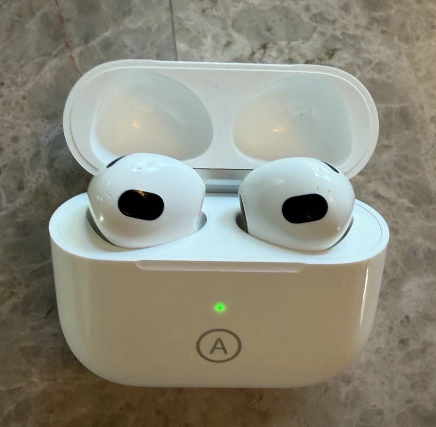 Apple AirPods 3rd Gen MagSafe Case Complete Set A2564 A2565 A2566
