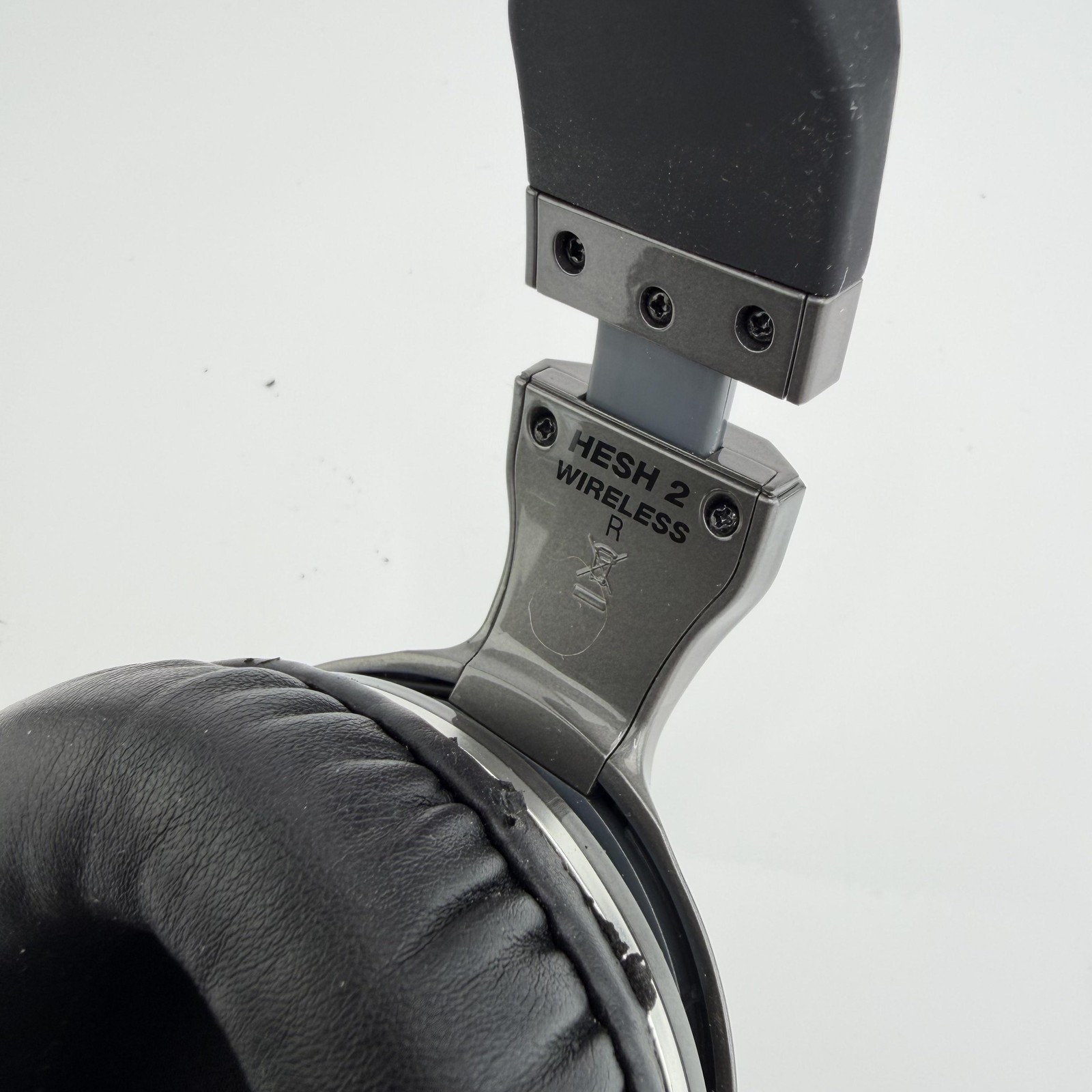 Skullcandy Hesh 2 Wireless Over Ear Headphones Black Bluetooth 3.5mm Mic Stereo