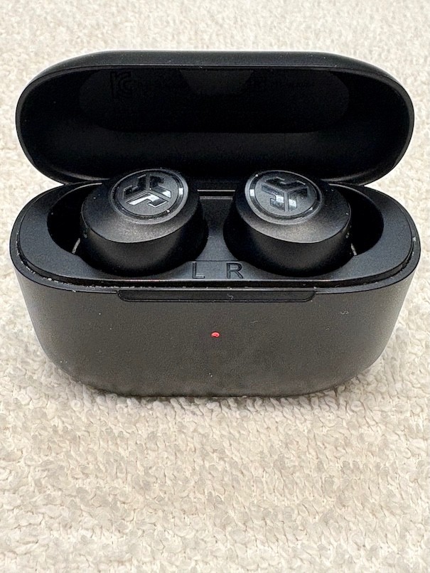 JLab GO Air POP True Wireless In-Ear Headphones Black Excellent Spare Ear Pieces