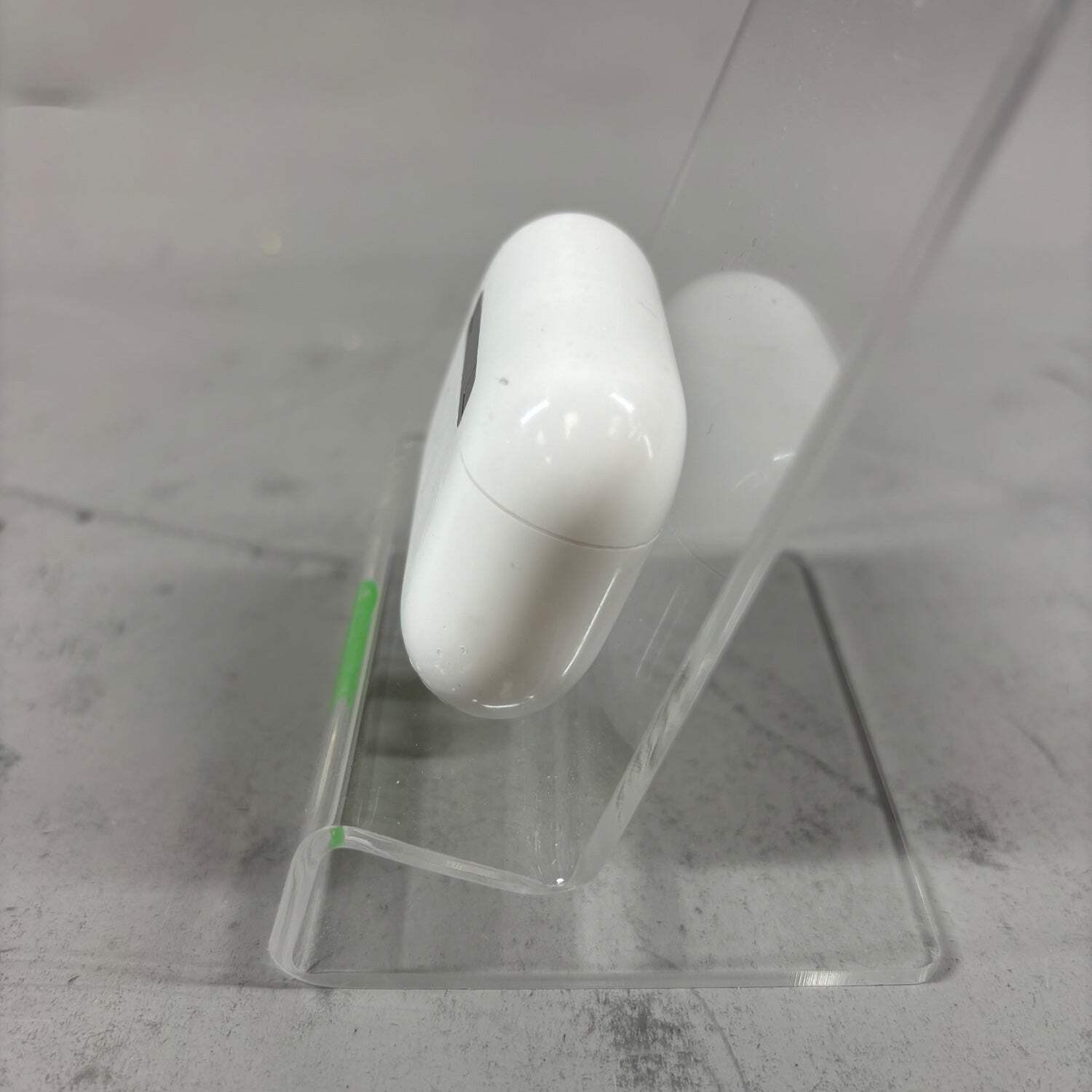 Apple AirPods Pro 3rd Gen with MagSafe Charging Case A2700