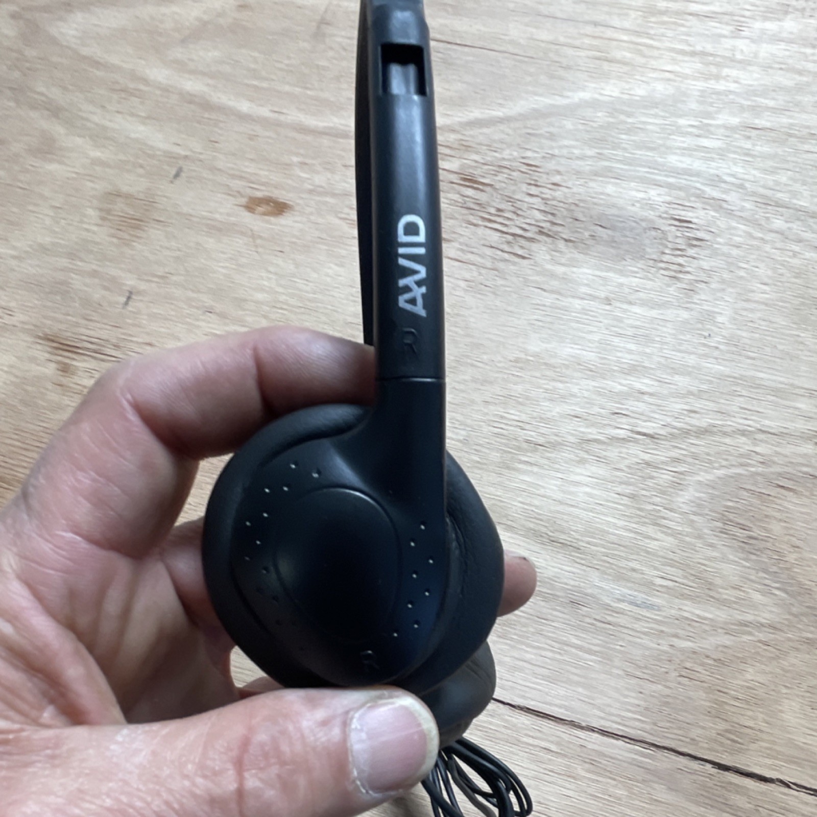 AVID GG0724 Black Headband Ear-Pad Headphones Wired 3.5mm Jack Double Earpieces