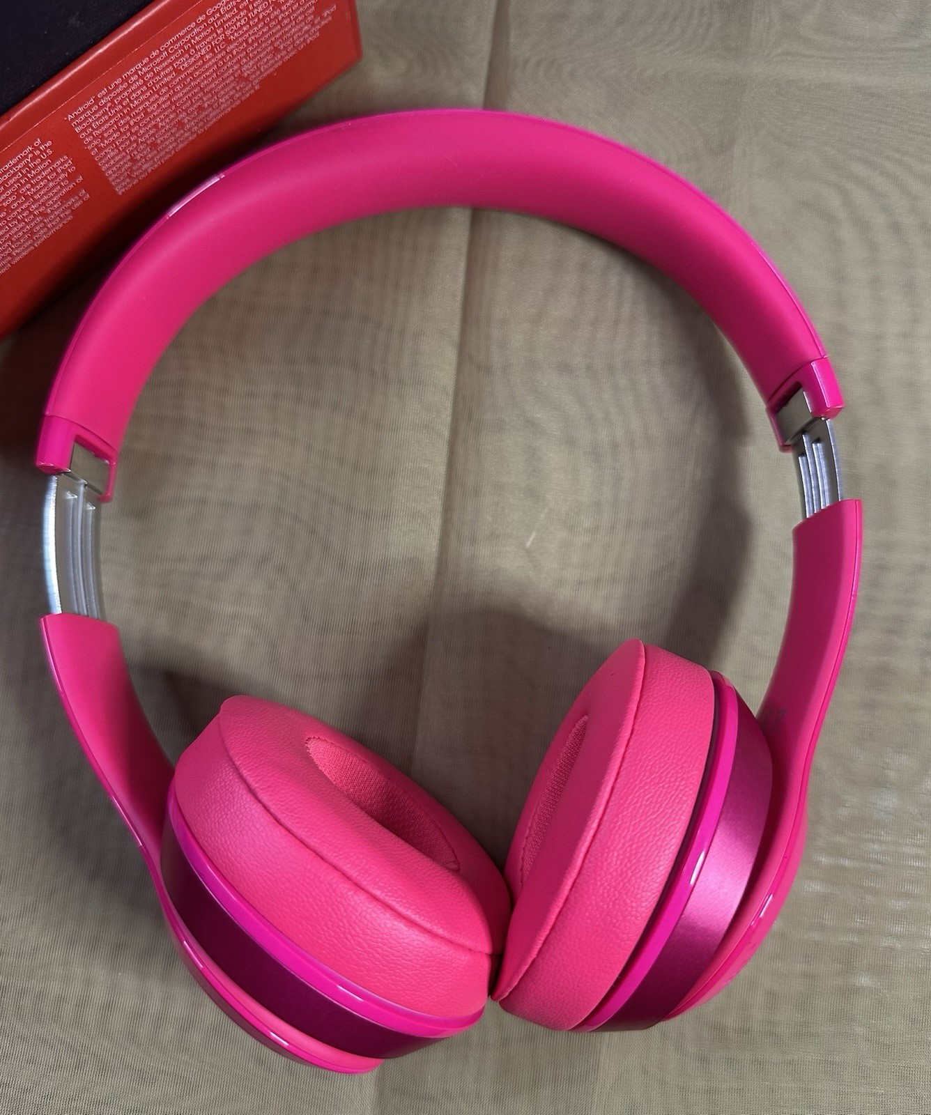 Beats by Dr. Dre Solo 2 Wired On-Ear Headphones Model B0518 Pink Tested w/ Case