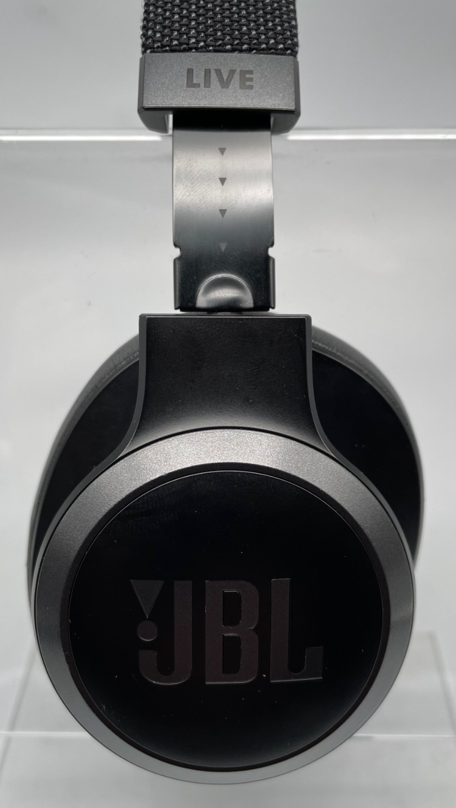JBL 675 ANC Live Headphones