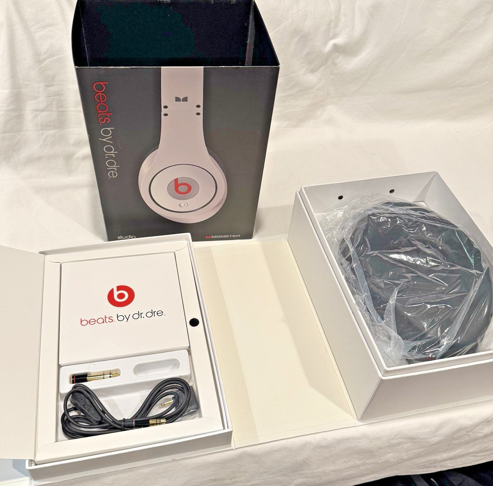 Beats by Dr. Dre Studio Monster Era White Over-Ear 3.5mm Hi-Def Iso Headphones