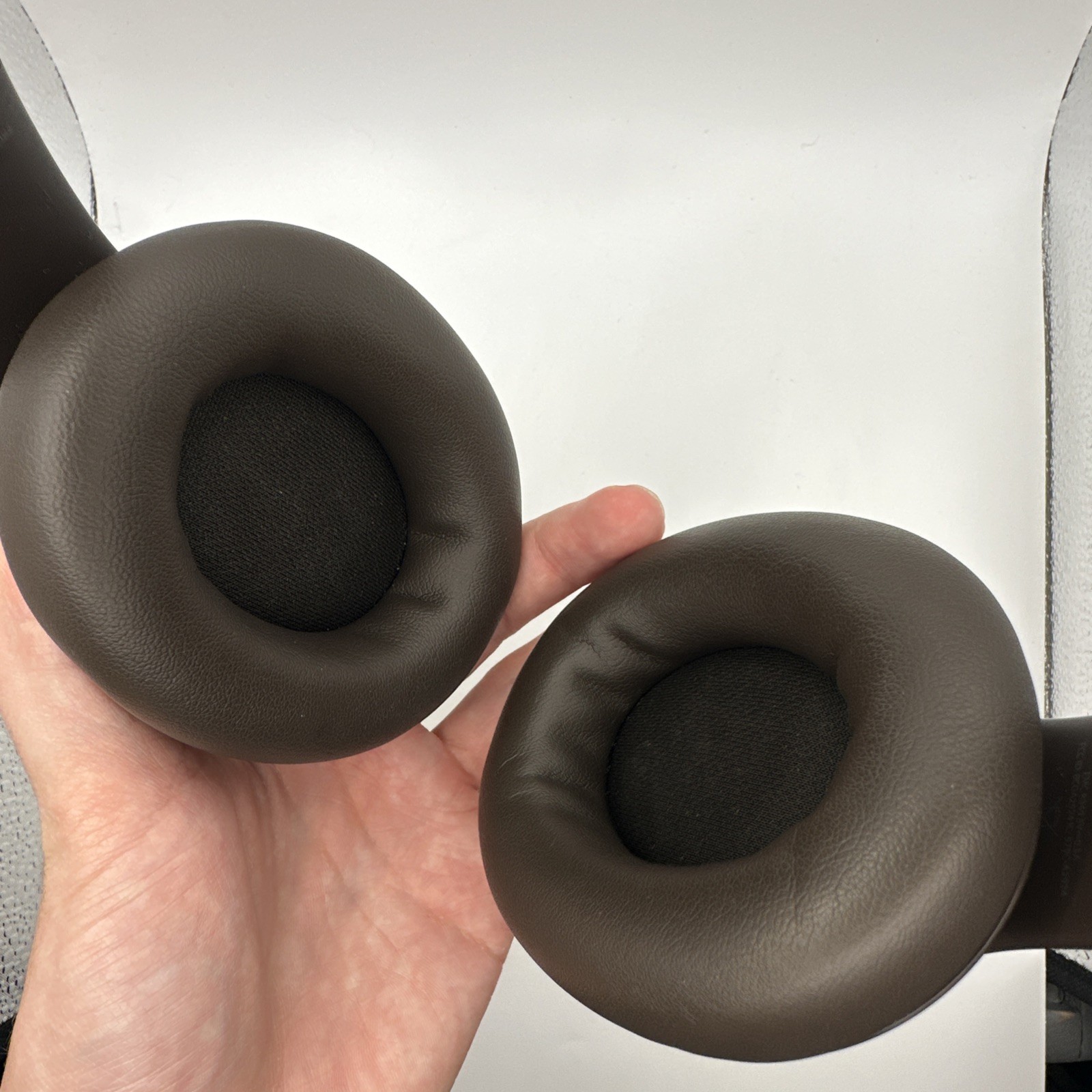 Beats Studio Pro Wireless Noise Cancelling Brown