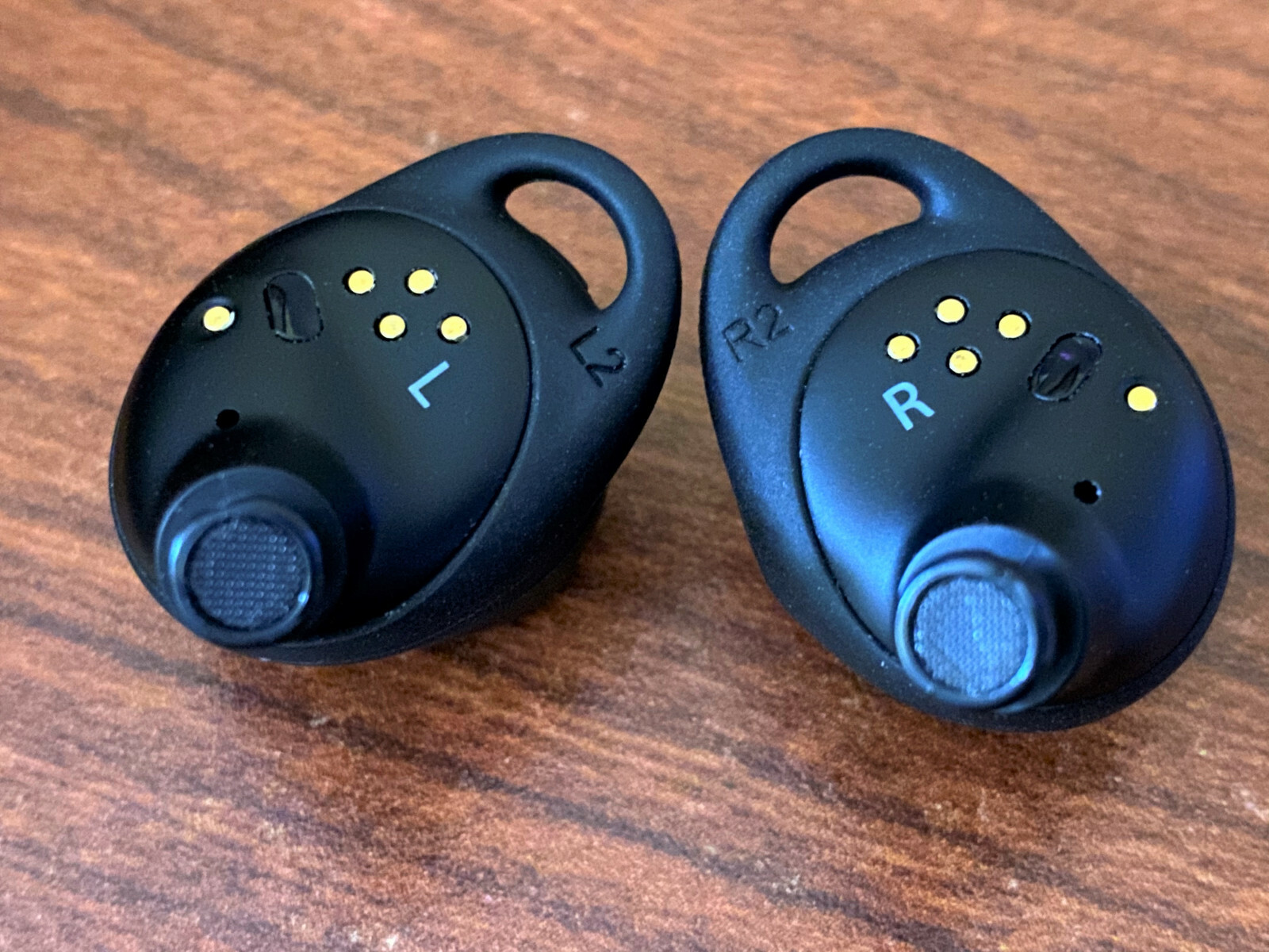Samsung Gear Icon X IconX SM-R140 2018 Black Wireless Headphones W/Memory Foam
