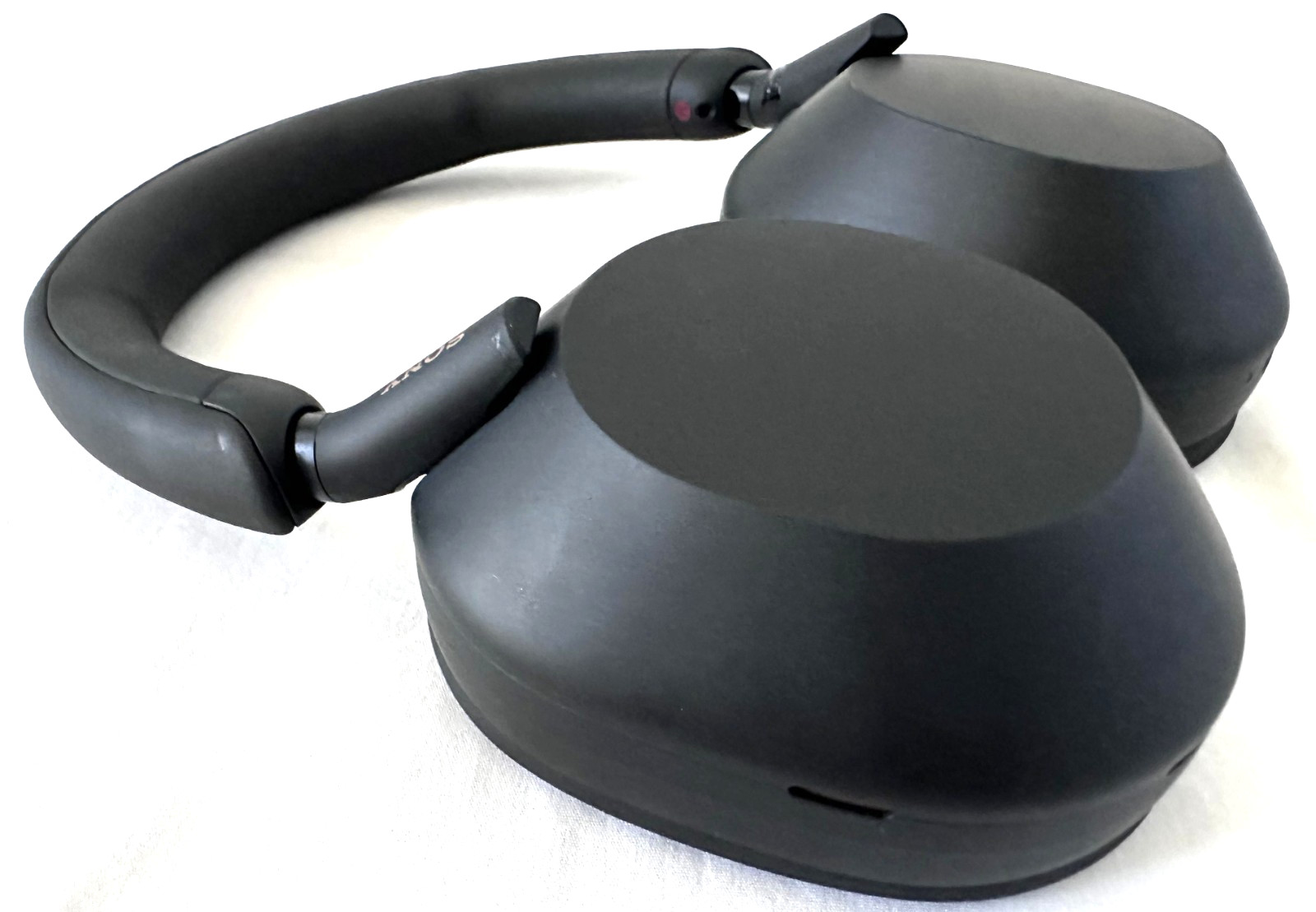 Sony WH-1000XM5 Wireless Noise Canceling Over-Ear Headphones Black Please Read –