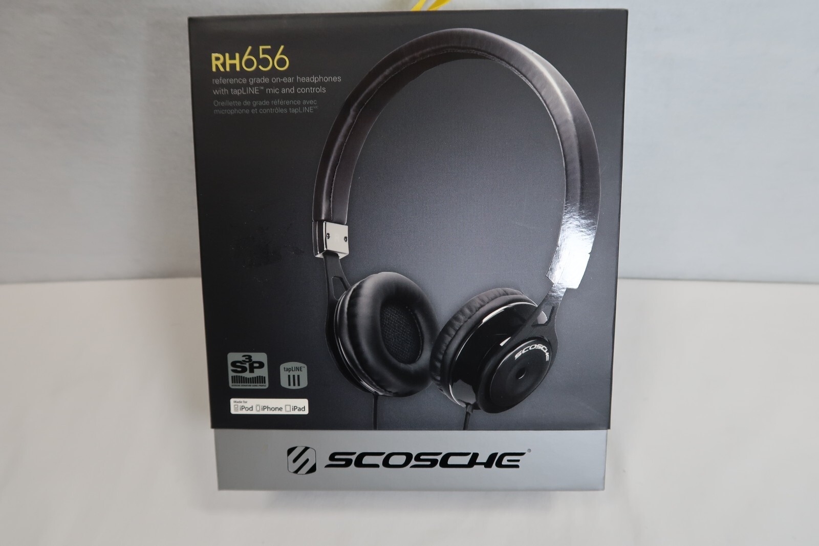 Scosche RH656 Over The Head Headphones With Tapline Black Brand New Sealed