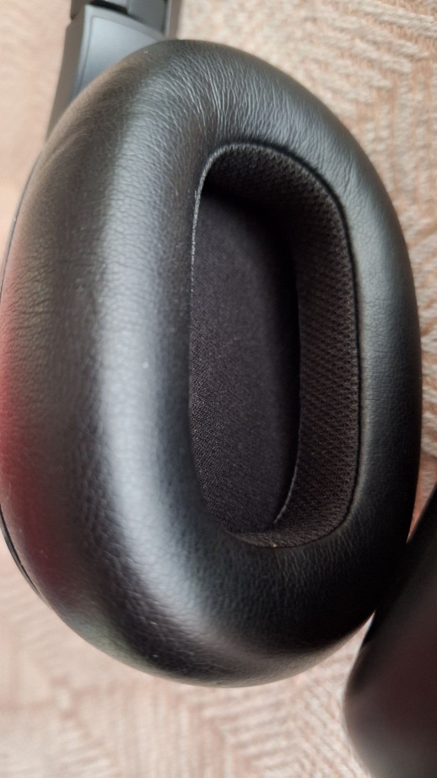 AKG N700NC M2 premium over-ear, ANC wireless headphones. Harman curve accurate