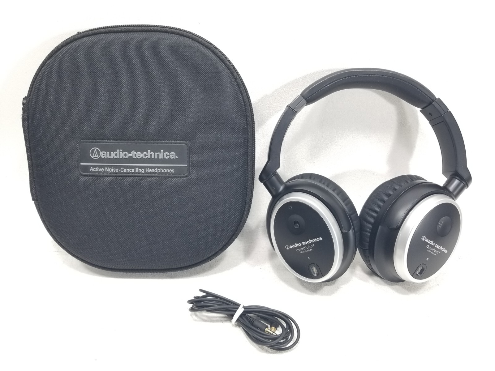 Audio-Technica QuietPoint Active Noise Canceling Wired Headphones w/Case READ