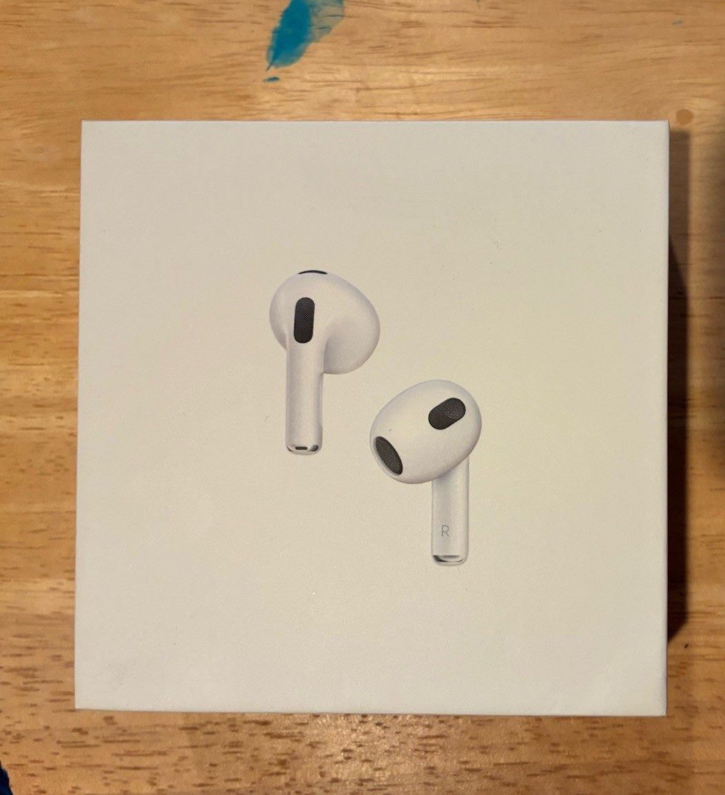 Apple AirPods (3rd Generation) Wireless Earbuds Lightning Case with AppleCare