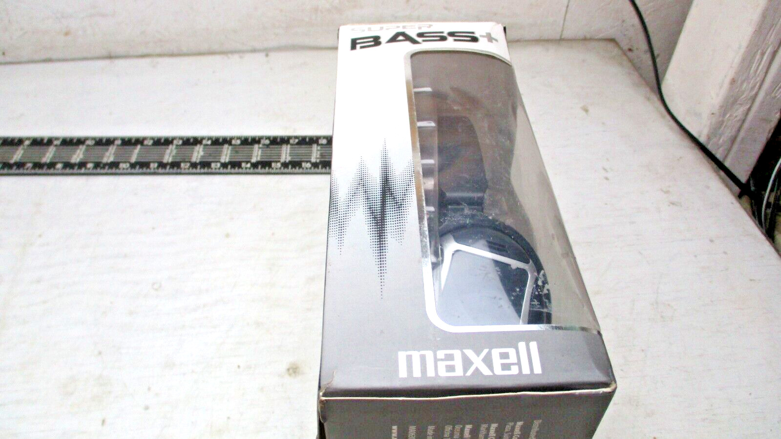 Maxell Bass Headphones With Microphone See Pictures For Details