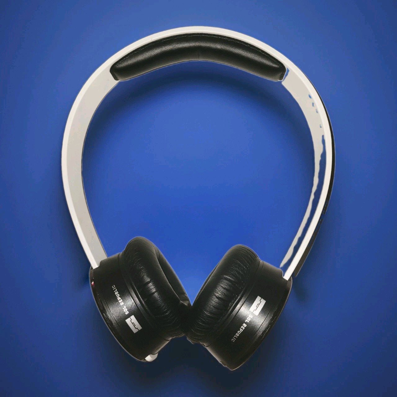 SOL REPUBLIC Tracks HD 🎧 On-Ear Wired Headphones – White / Silver **TESTED**