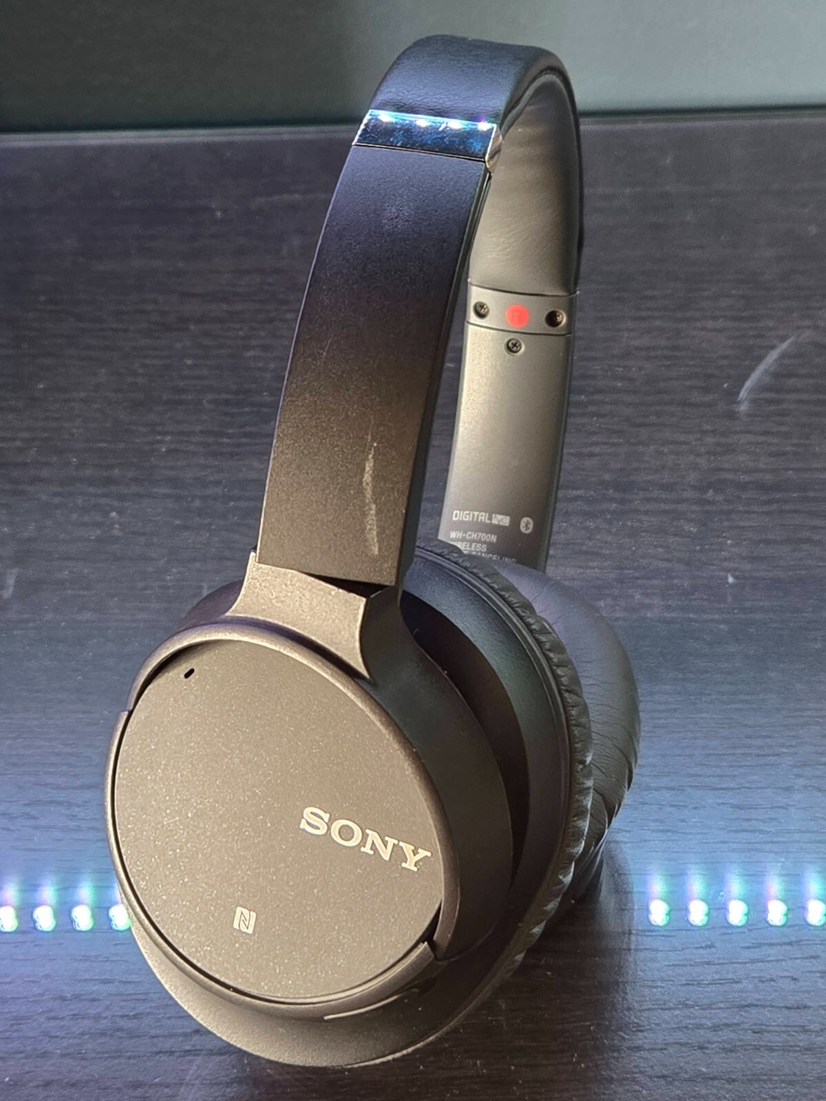 Sony WH-CH720N Wireless Over-Ear Noise Cancelling Headphones Black + Manual Box