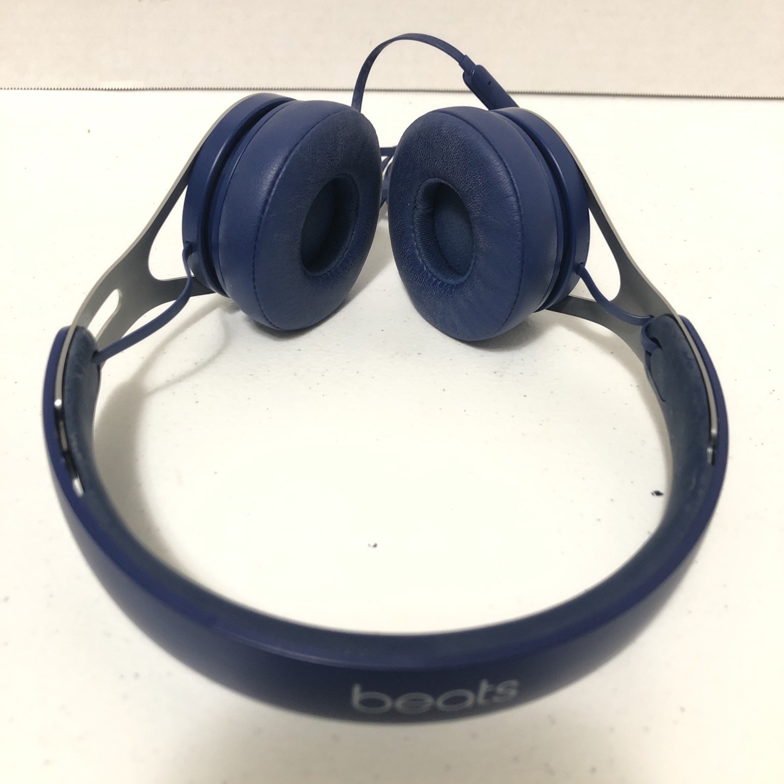 BEATS EP By Dr Dre ML9D2LLA Wired On Ear Headphones Blue Tested Good