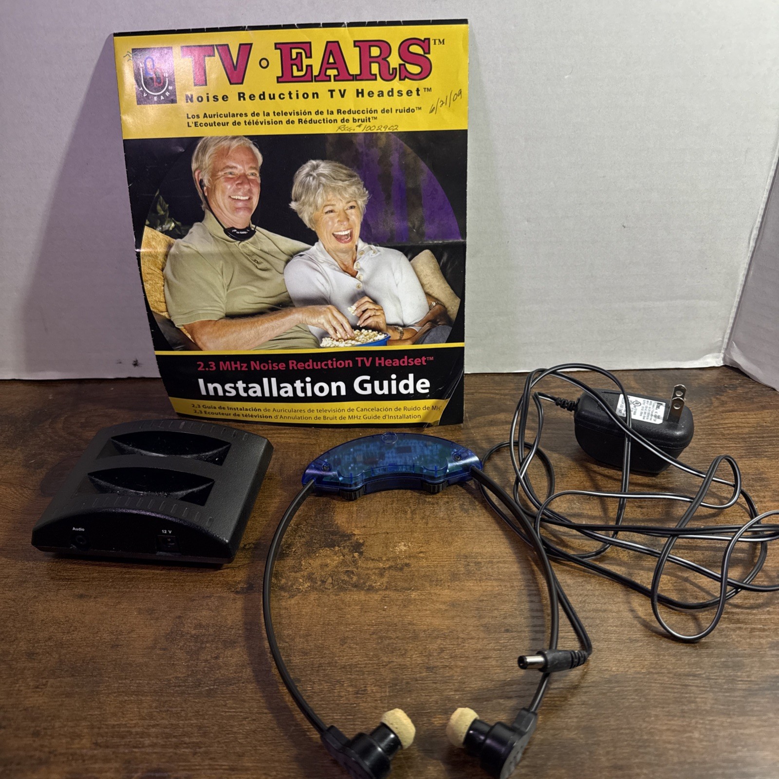TV EARS Original Wireless Headset System TV Hearing Aid Device MINT CONDITION