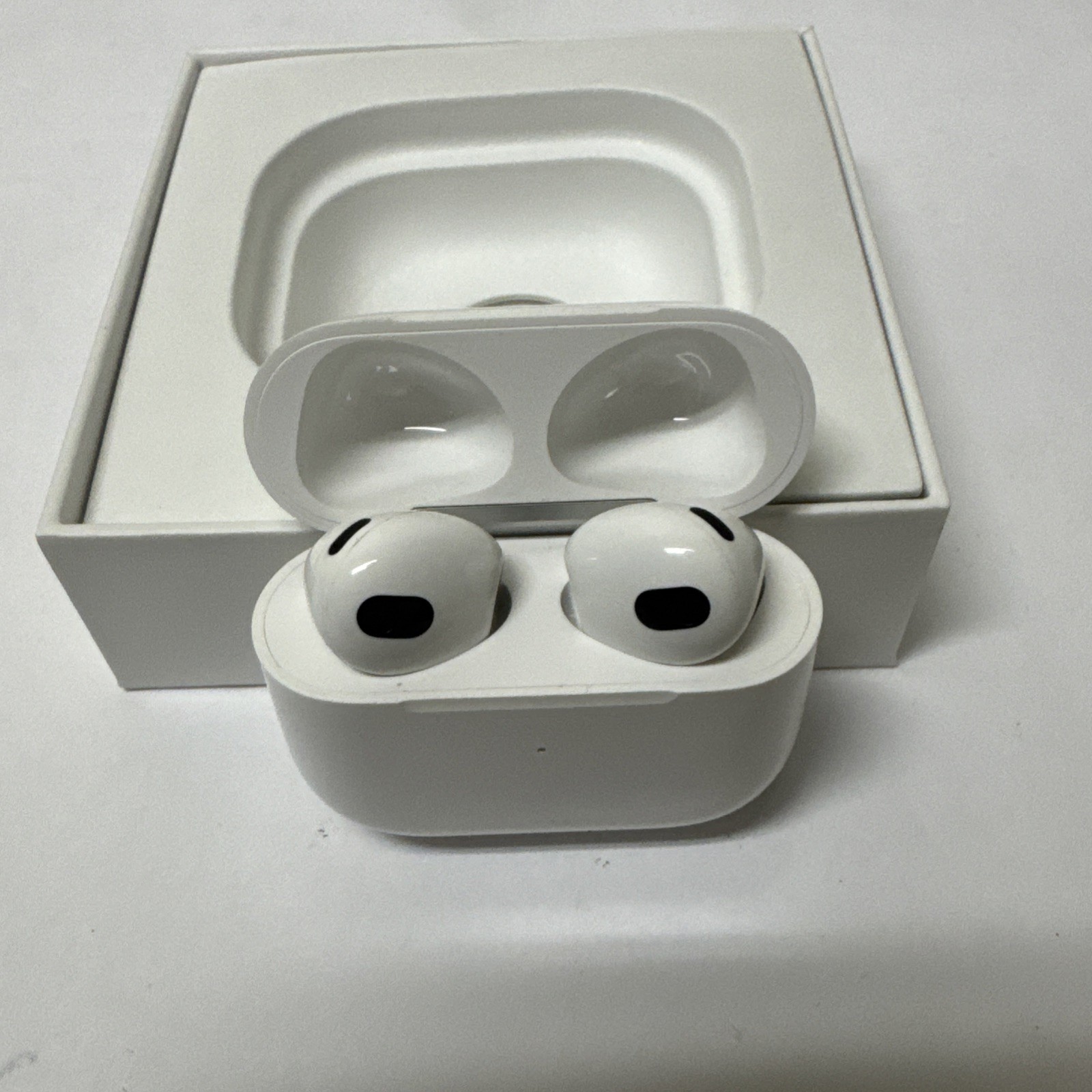 Apple AirPods (3rd Generation) with Lightning Charging Case, White, MPNY3LL/A