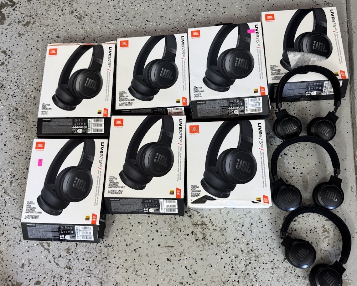 JBL LIVE675NC Wireless on-ear Headphones 65 HR – 10 PCS LOT. Used good