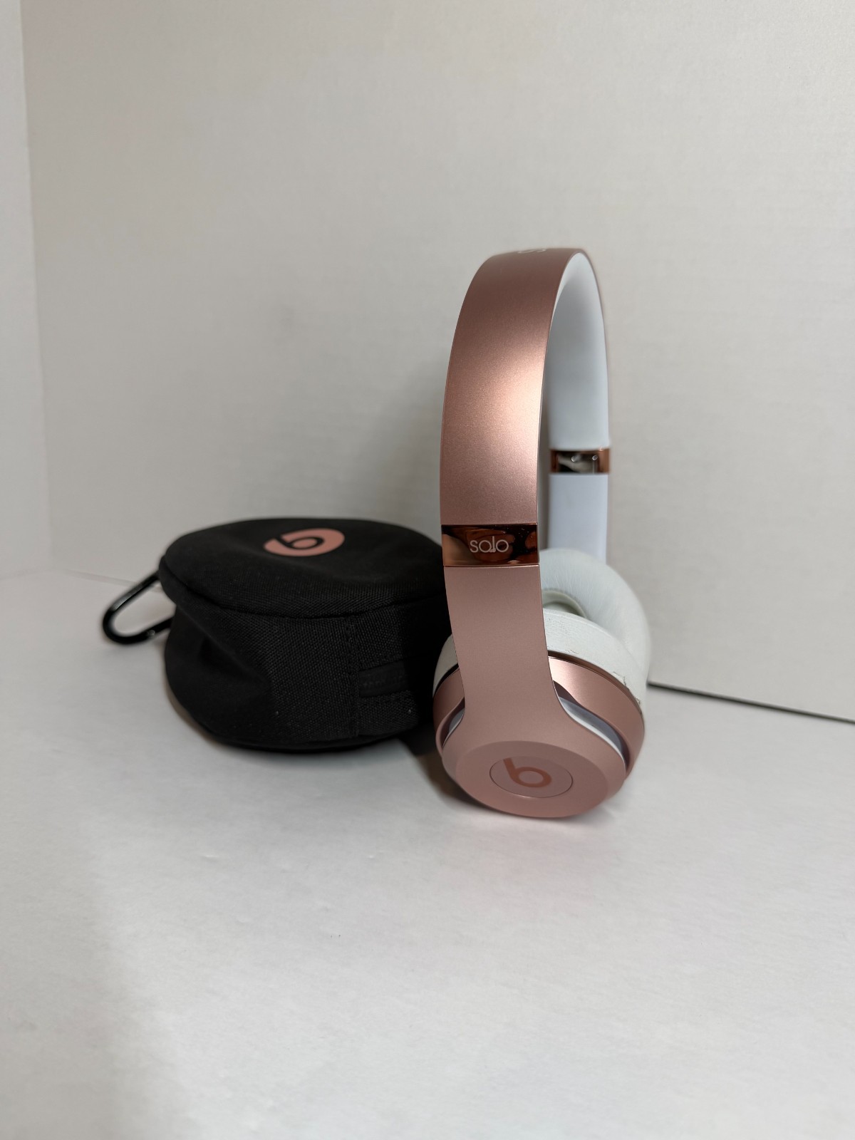 Beats by Dr. Dre Solo3 Wireless On the Ear Headphones – Rose Gold B8