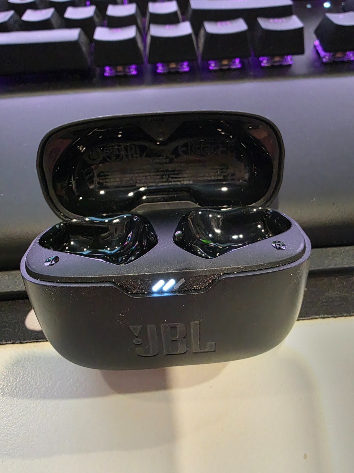 JBL Tune 230NC TWS, True wireless noise cancelling earbuds
