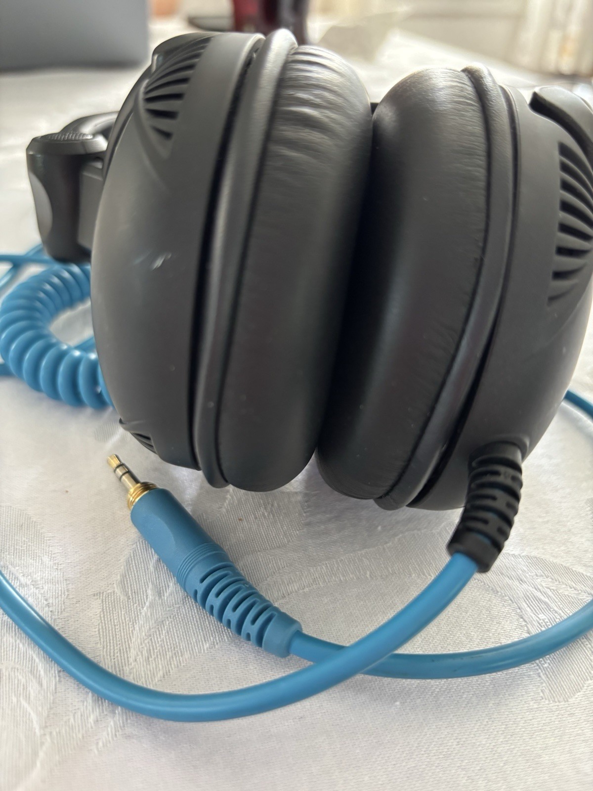SkullCandy SK Pro Throwback DJ Wired Headphones With Bag, Black And Blue, Tested