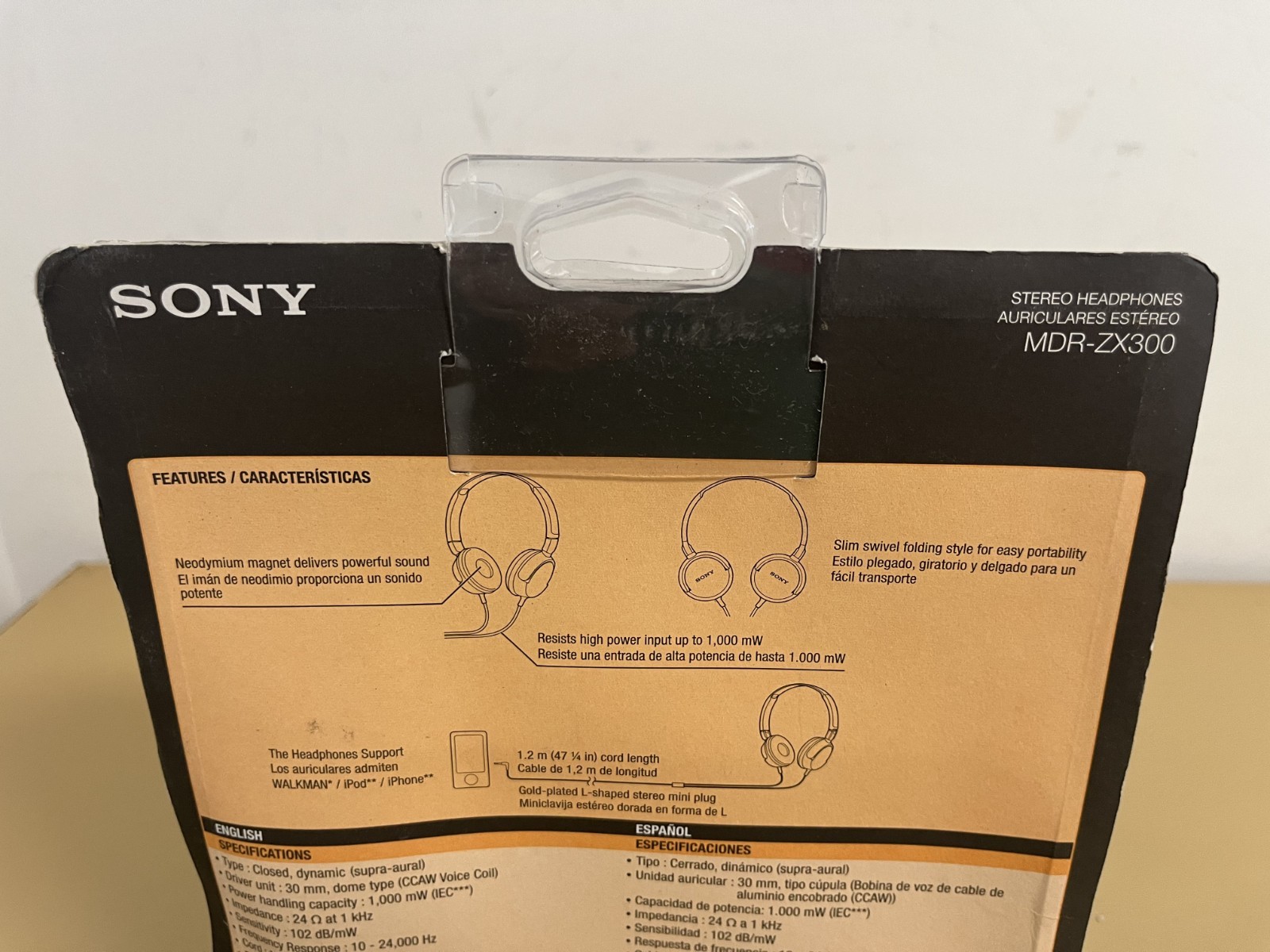 Sony MDR-ZX300 Sound Monitoring Headphones, Red, BRAND NEW