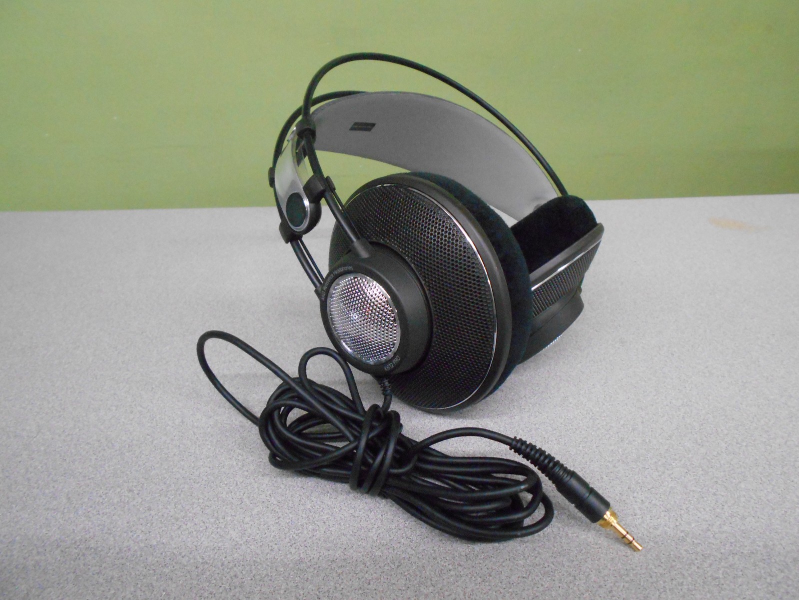 WOW!! AKG K612 PRO Reference Studio Headphones – Black