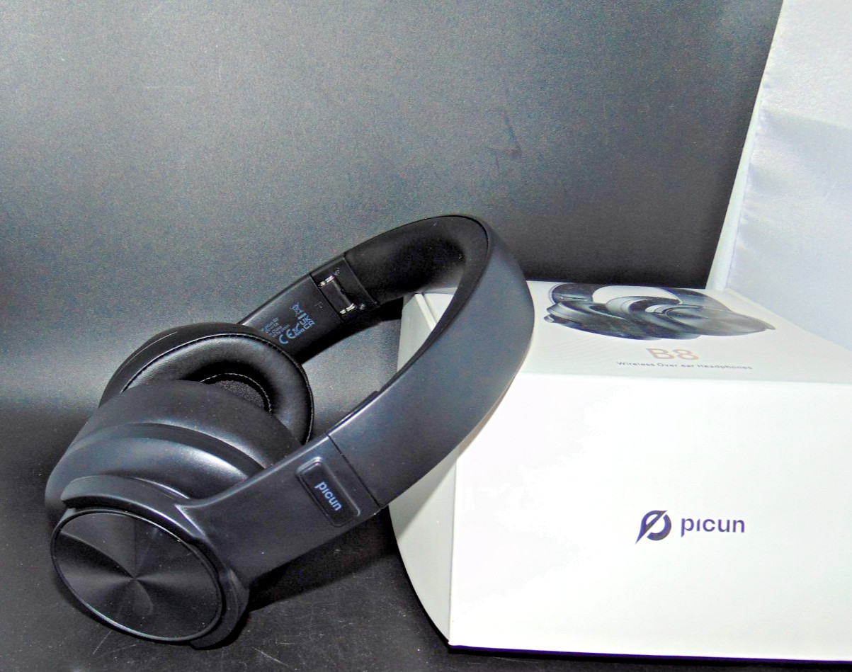 Picun B8 Wireless Over Ear Headphones – Black OPEN BOX