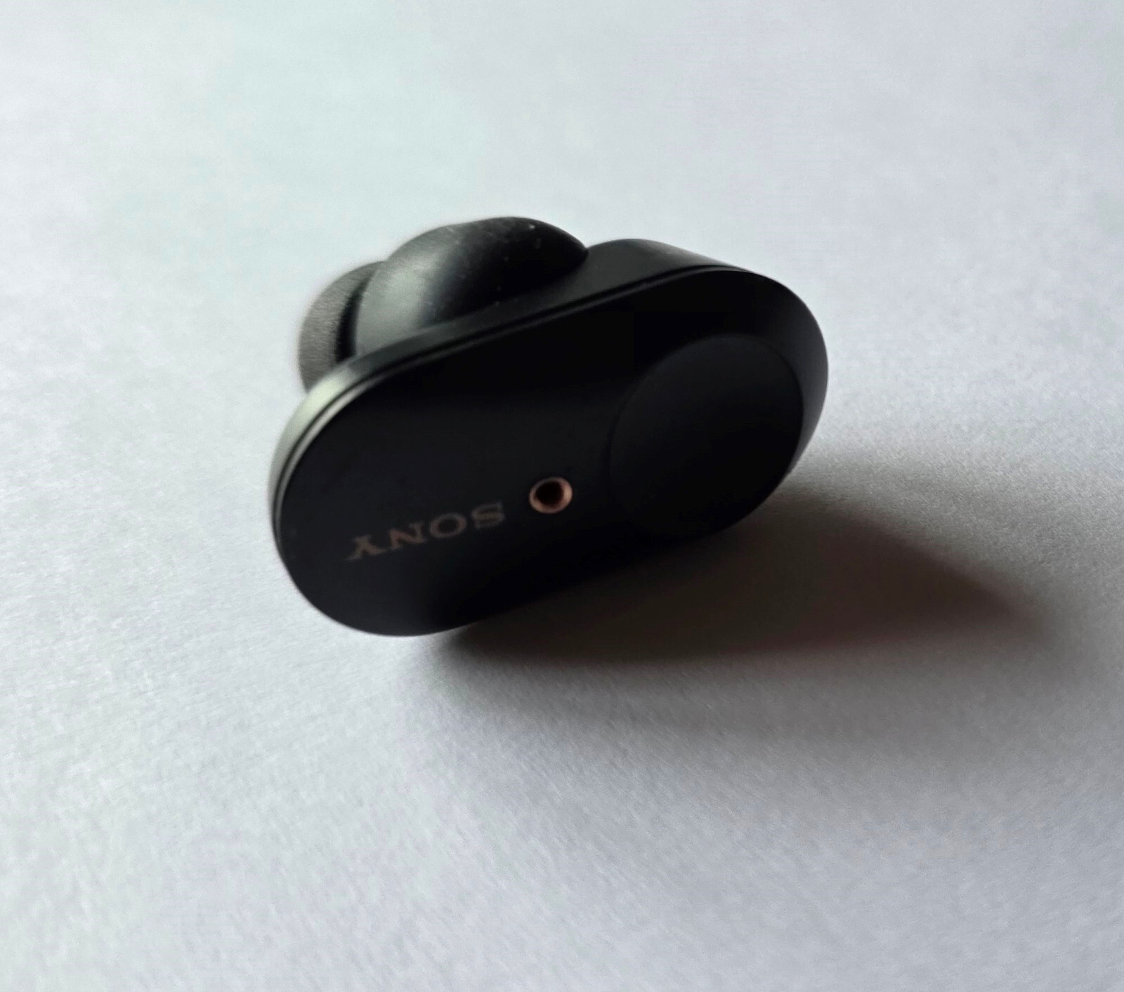 DEFECTIVE OEM Black Sony WF-1000XM3 RIGHT SIDE Wireless Earbud with BLOWN AUDIO