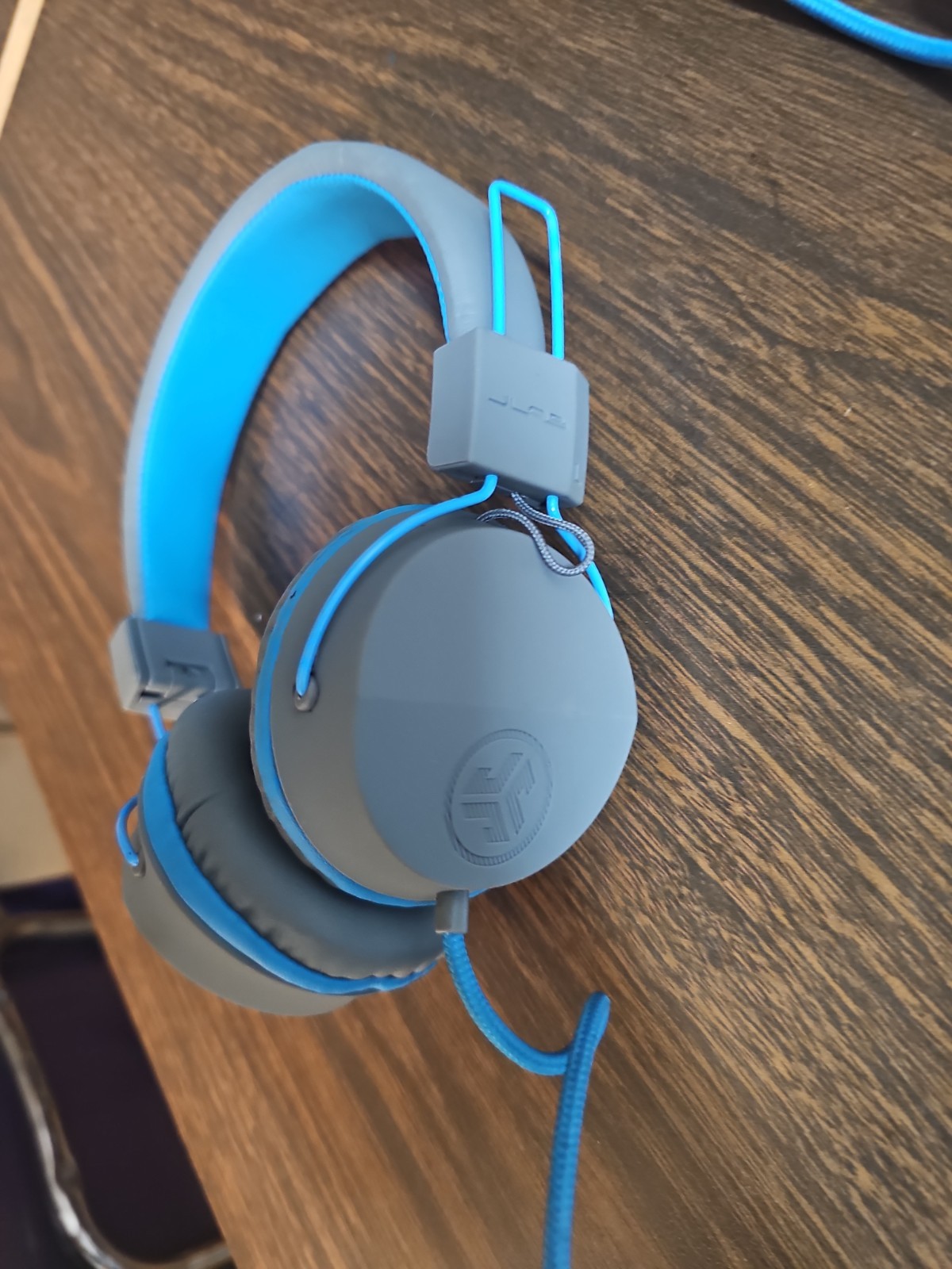 JLab JBuddies Studio Kids Headphones, Volume Safe Folding Grey Blue