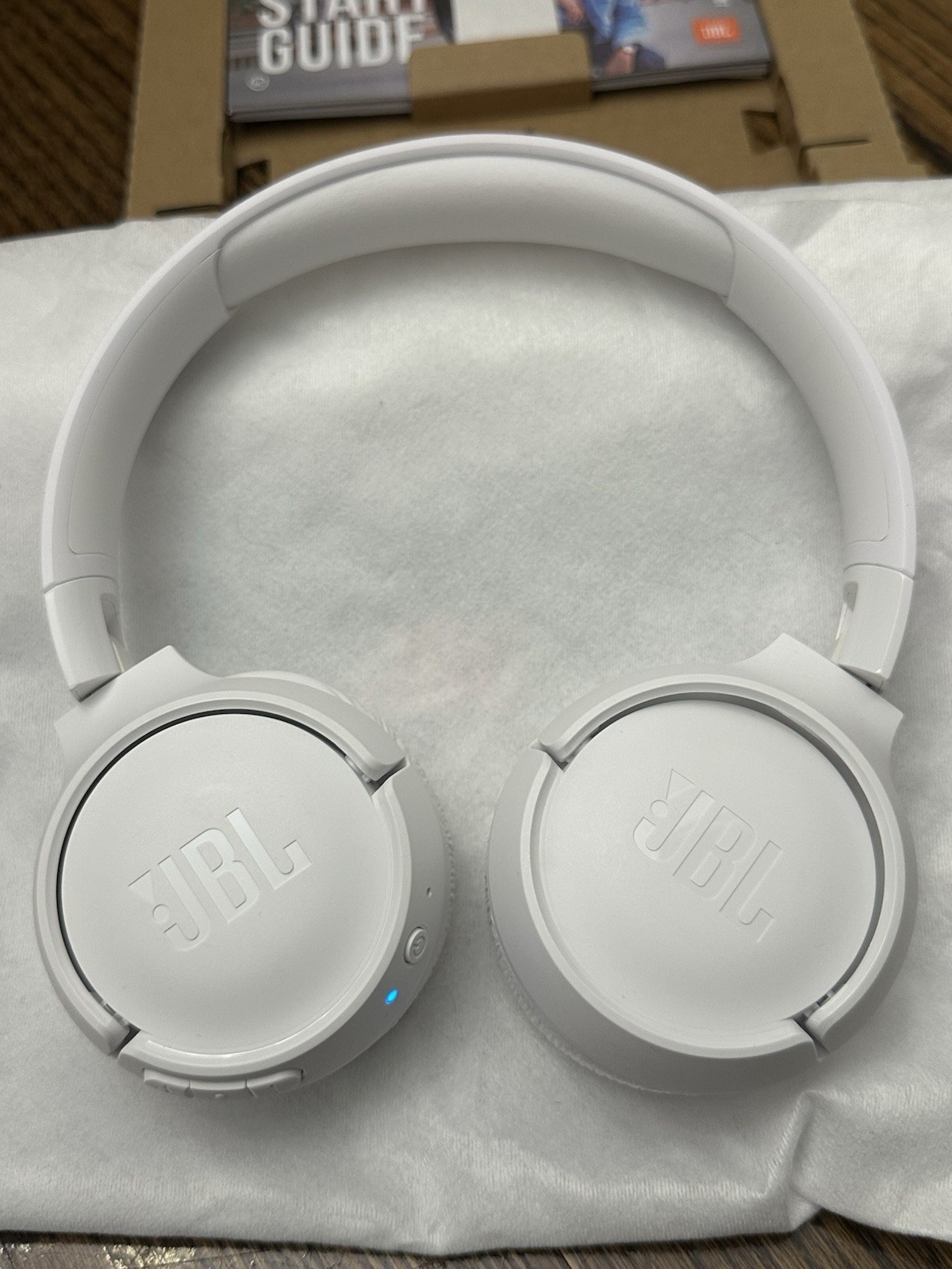 New Open Box JBL Tune 520BT Pure Bass Wireless Bluetooth Headphones (White)