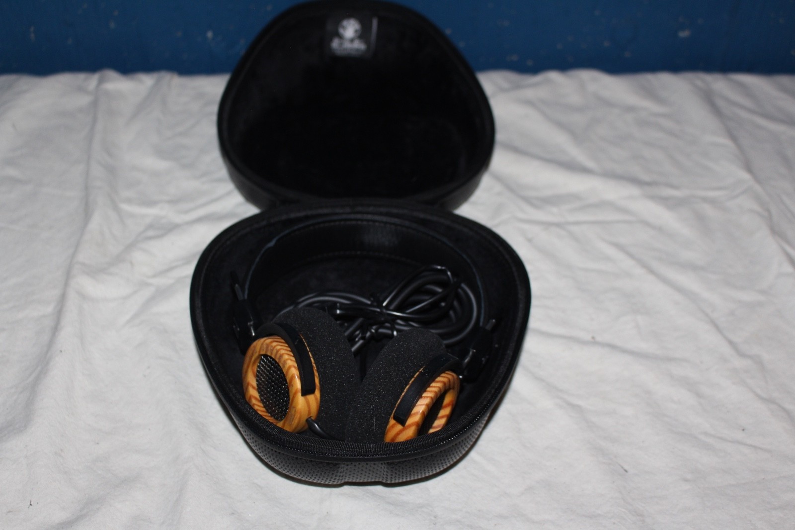 Grado GH3 headphones with Case