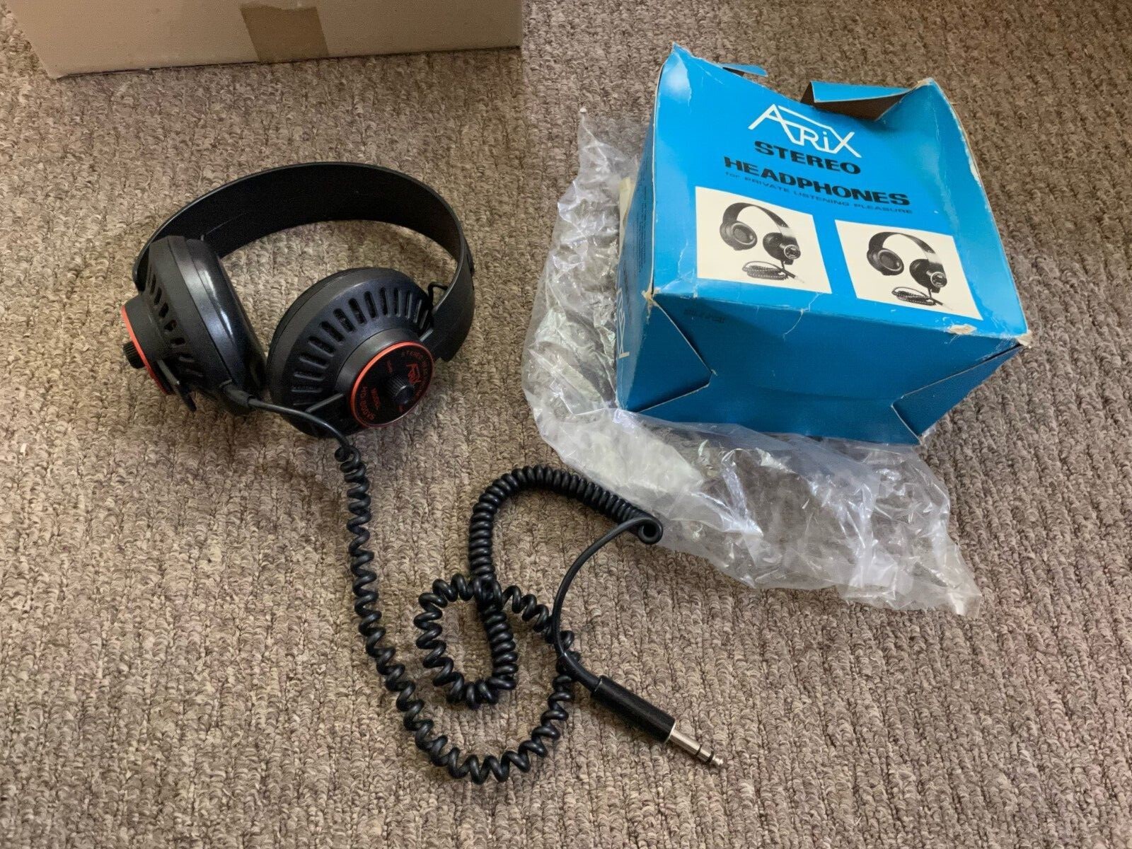 Vintage Arix HD-800VS Over Ear Headphones Made in Taiwan