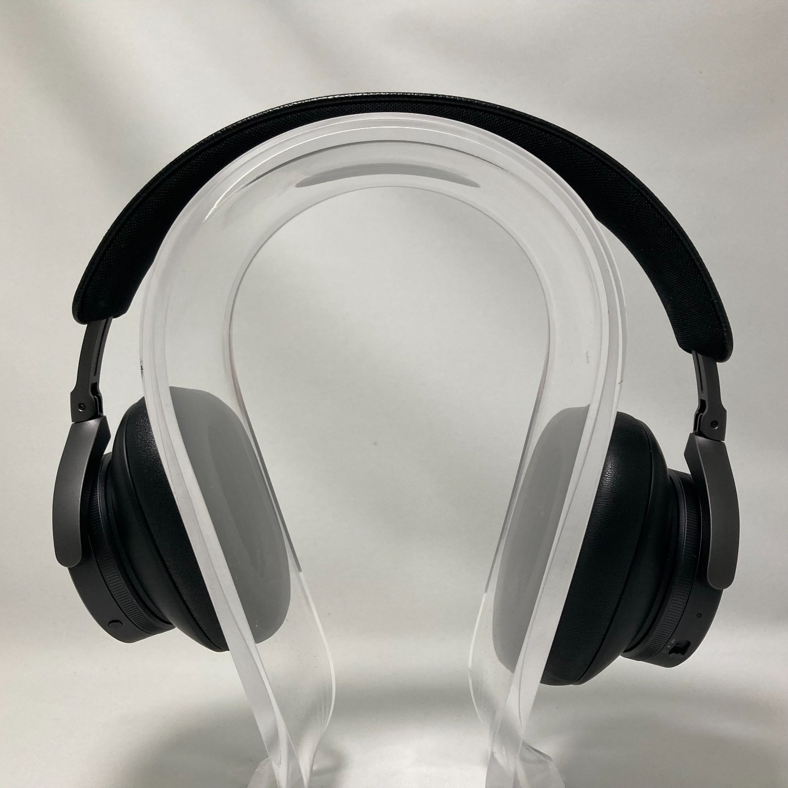 Bang & Olufsen Beoplay H95 Wireless ANC Over-Ear Headphones Titanium 40mm