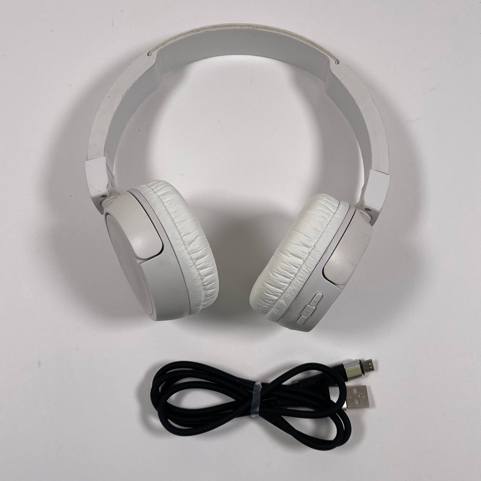 JBL T450BT Wireless On-Ear Headphones with Built-in Remote and Microphone White