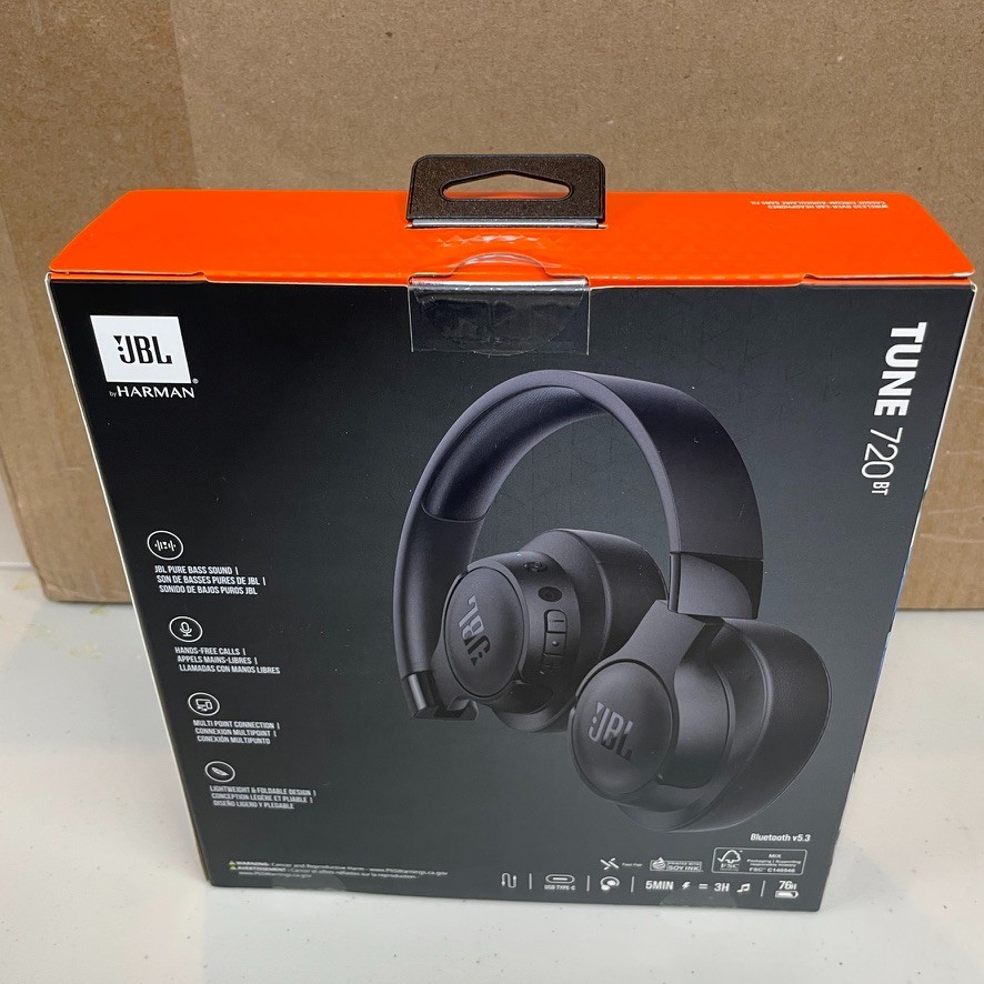 JBL Tune 720BT Headphones Black Brand New in Sealed Box