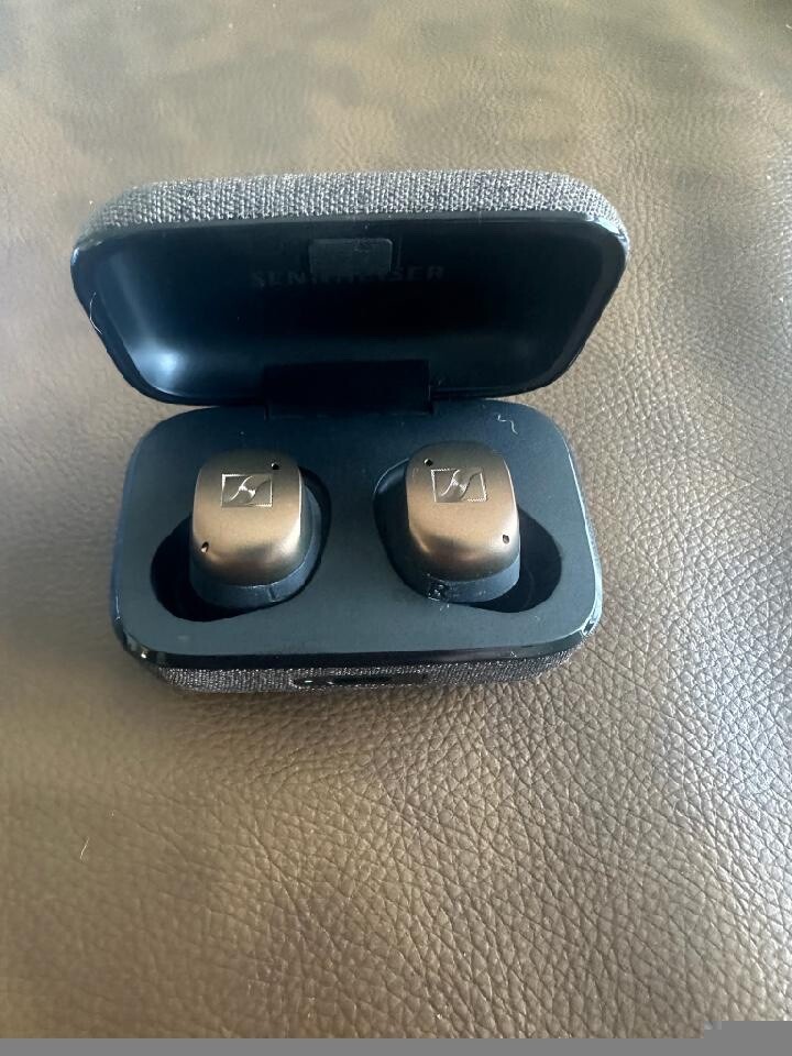Sennheiser Momentum True Wireless 4 earbuds MTW4 Black Graphite BRAND NEW