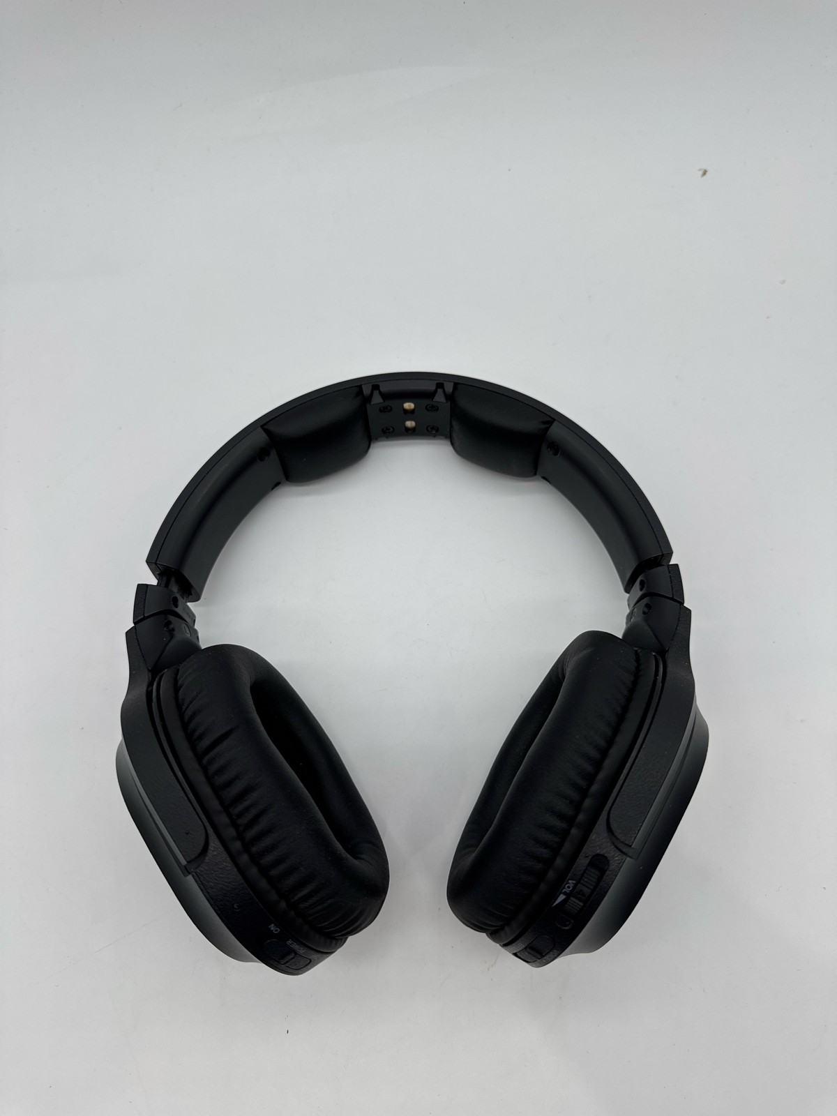 Sony WH-RF400 Wireless Over-Ear Home Theater Headphones 3.5 mm Jack – Black