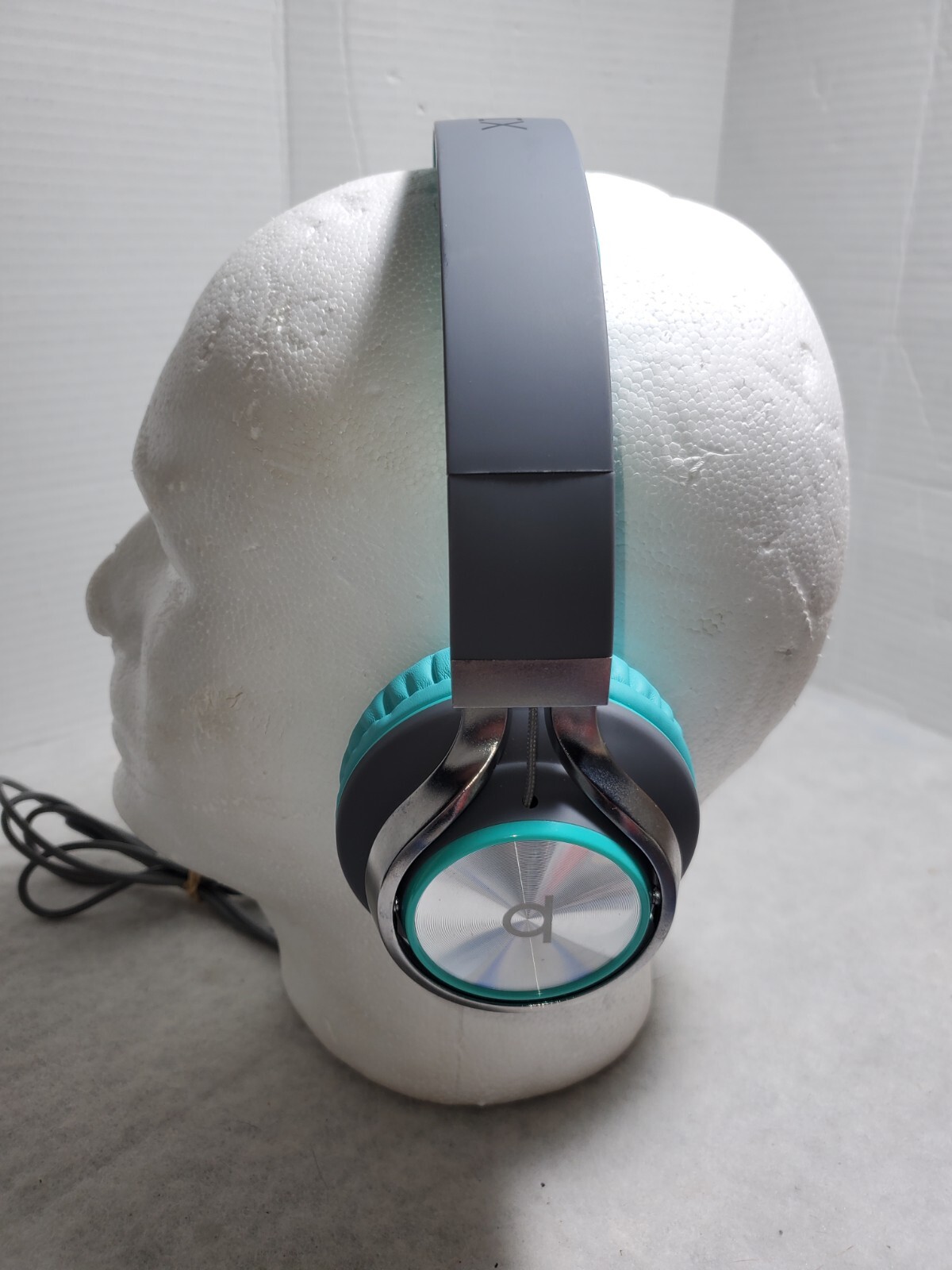 Artix CL750 Wired Headphones with Mic & Volume Control — 90% Noise Cancelling