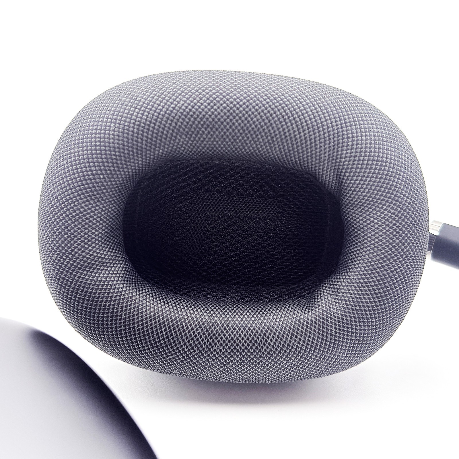 Apple AirPods Max – Wireless – Lightning – Space Gray – (COSMETIC DAMAGE)