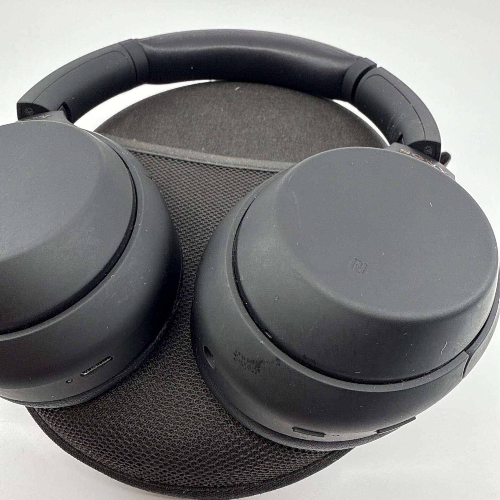 Sony WH-1000XM4 Wireless Noise-Cancelling Over-Ear Headphone Black *Excellent*