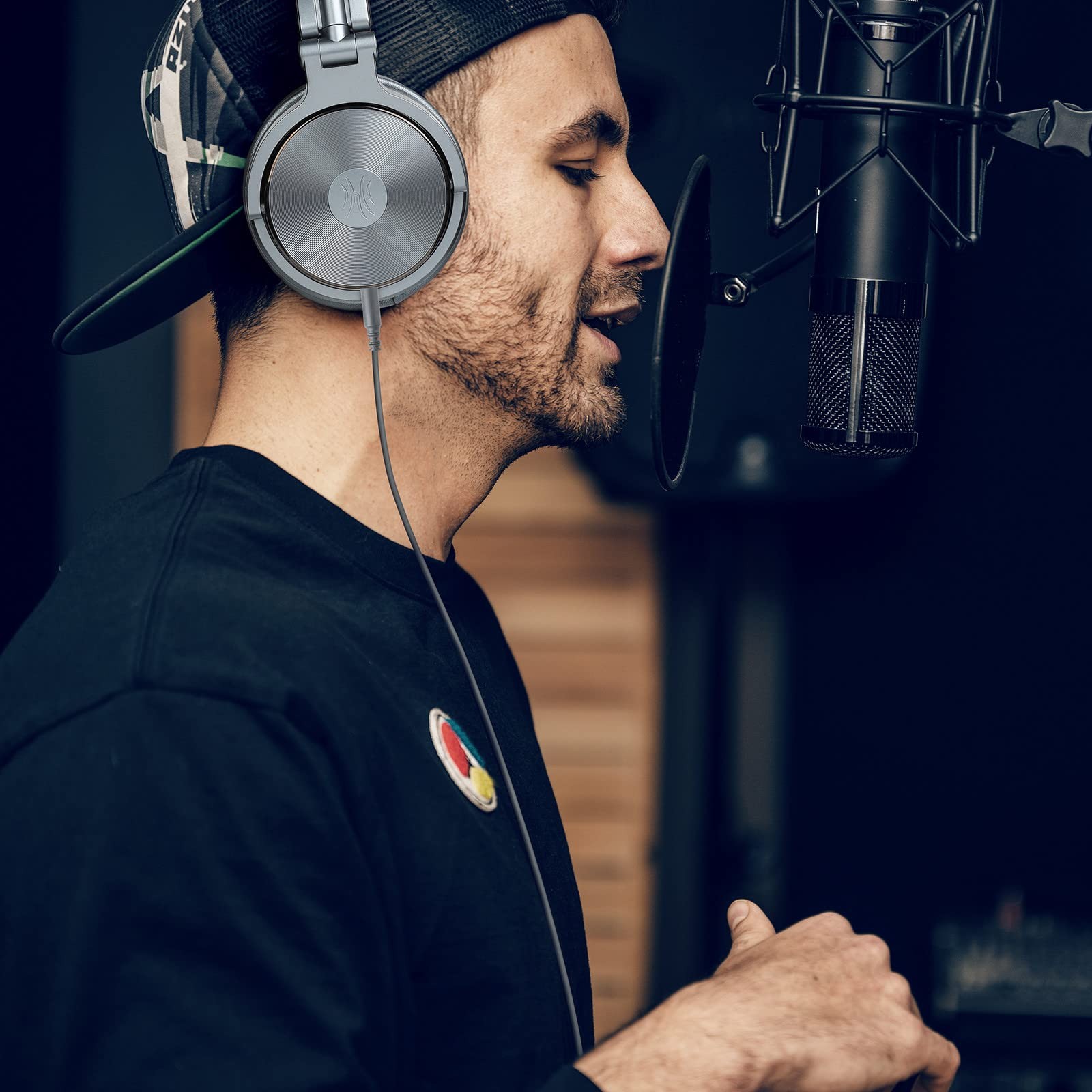 Hi-Res Over Ear Headphones 50mm for Studio Monitoring Mixing Wired