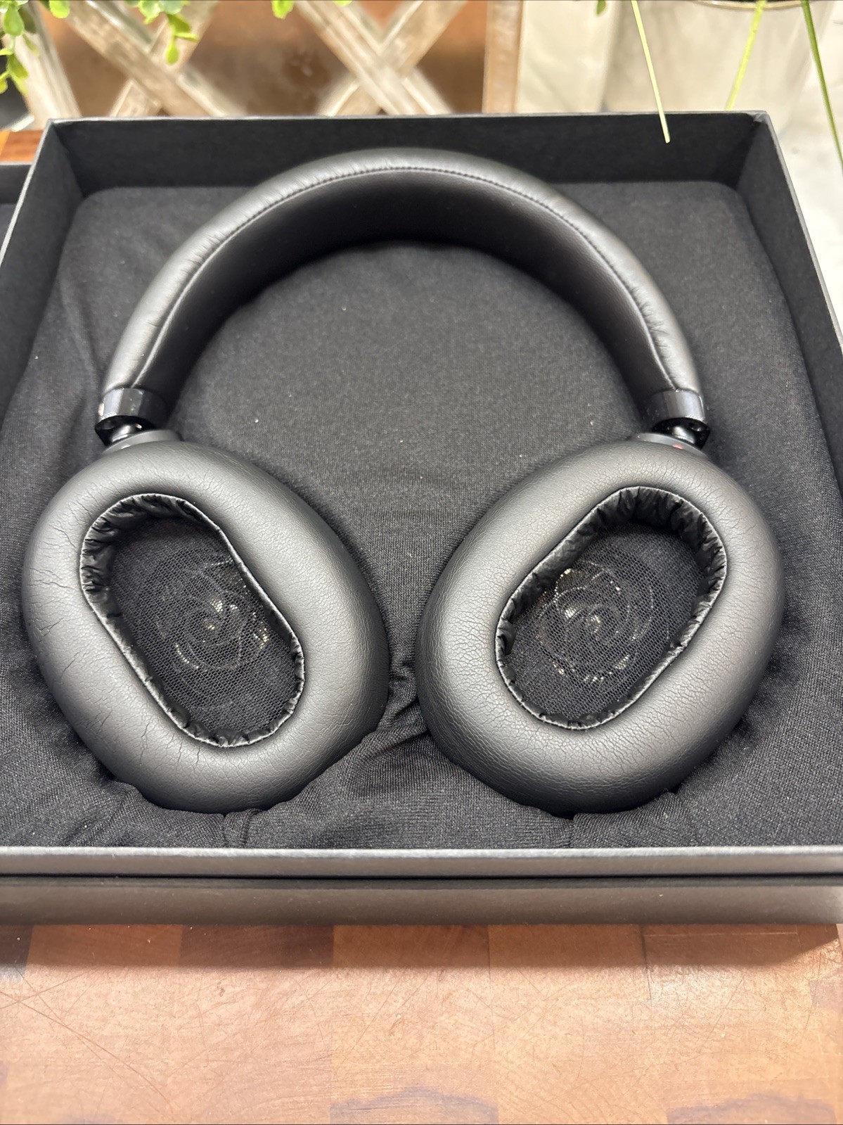 Sony Headphones MDR-1AM2 Hi-Res Black Closed Type Foldable Sealed Dynamic Type