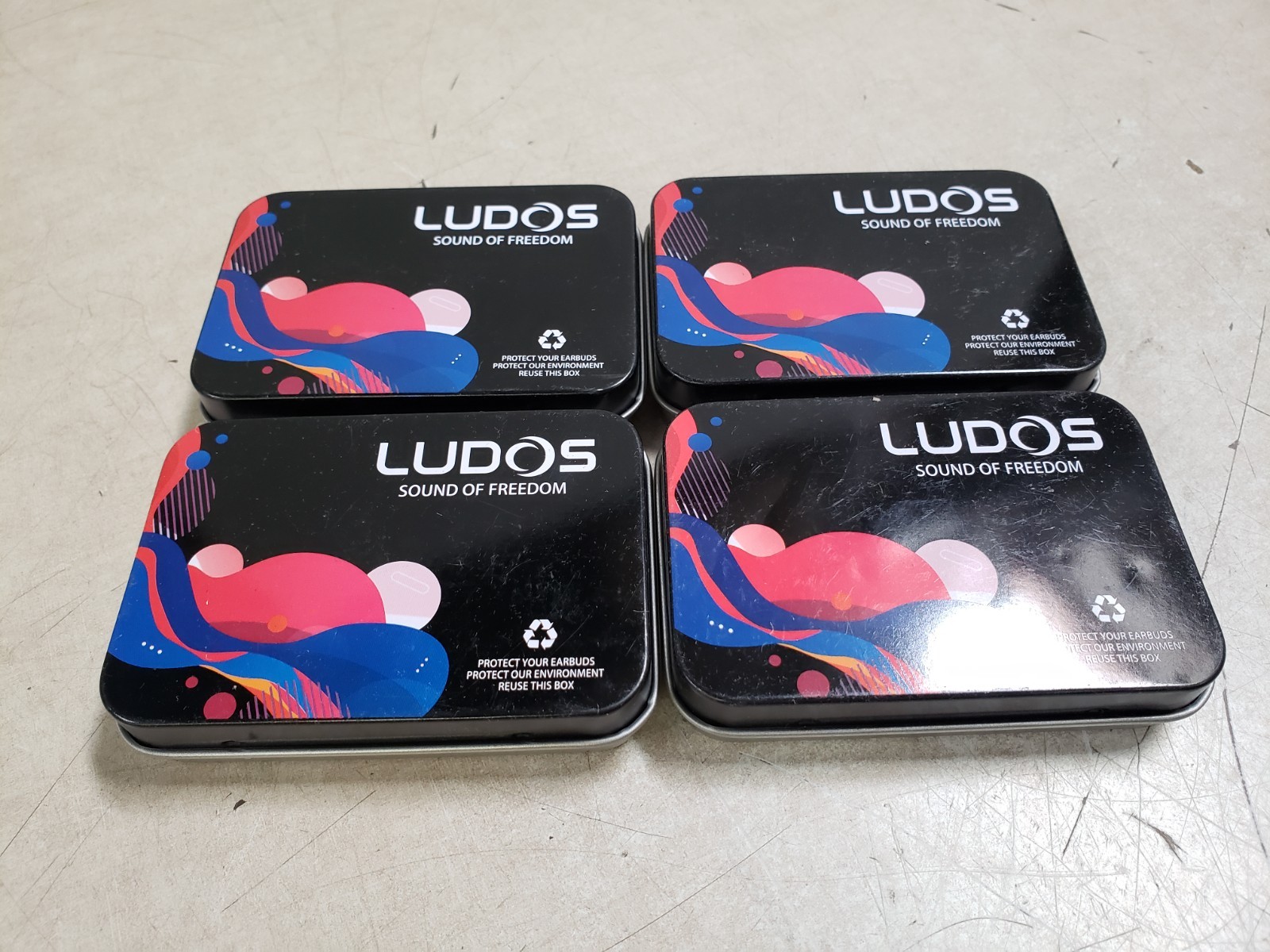 Lot of 4 – LUDOS FEROX Wired Earbuds in-Ear Headphones – White