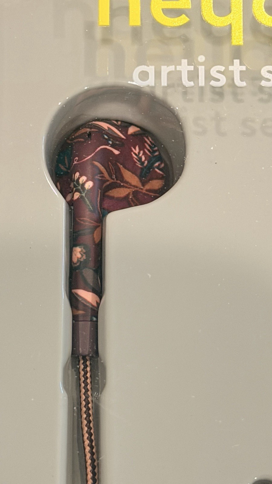 heyday Artist Series Wired In-Ear Earbuds 3.5mm w/ Mic, In-Line Control