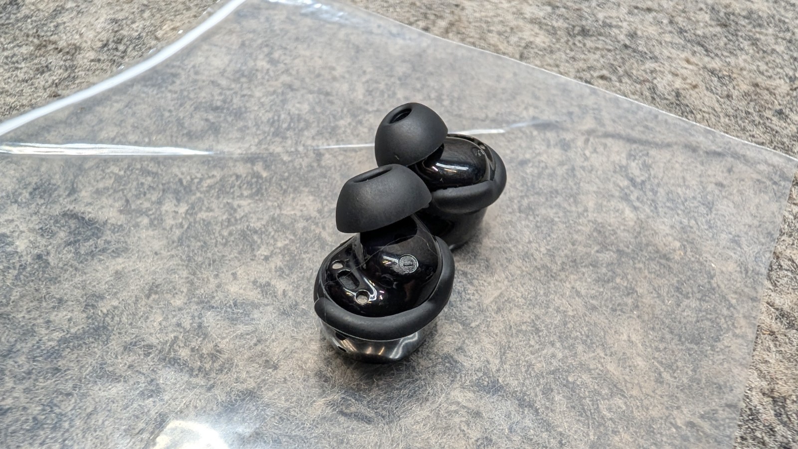 Bose QuietComfort Earbuds Black Bluetooth Wireless Built-In Mic USB-C Case